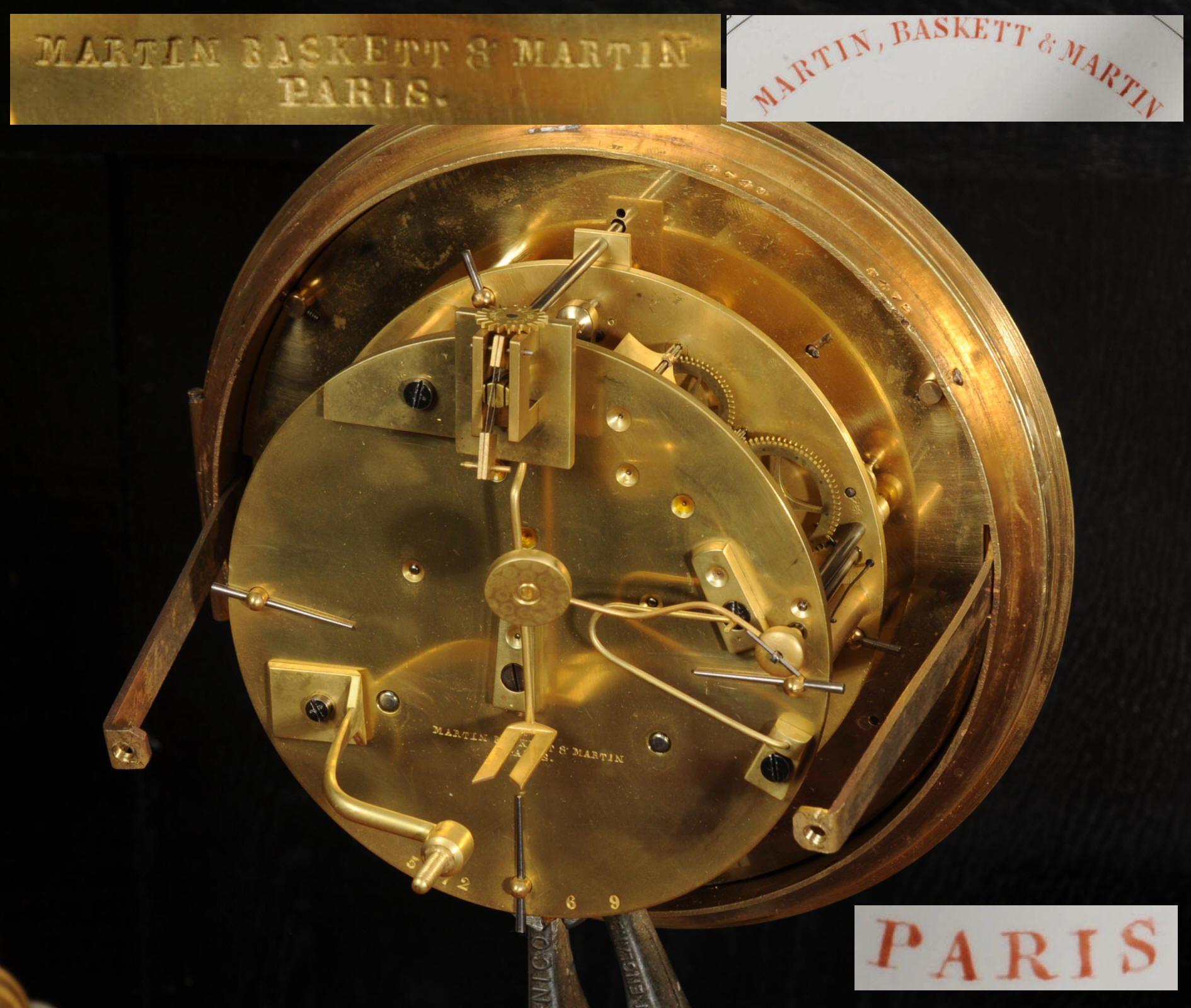 Pendule ancienne en bronze doré et porcelaine de Sèvres en vente 12