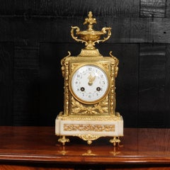 Antike französische Uhr aus Ormolu und weißem Marmor Ludwig XVI.