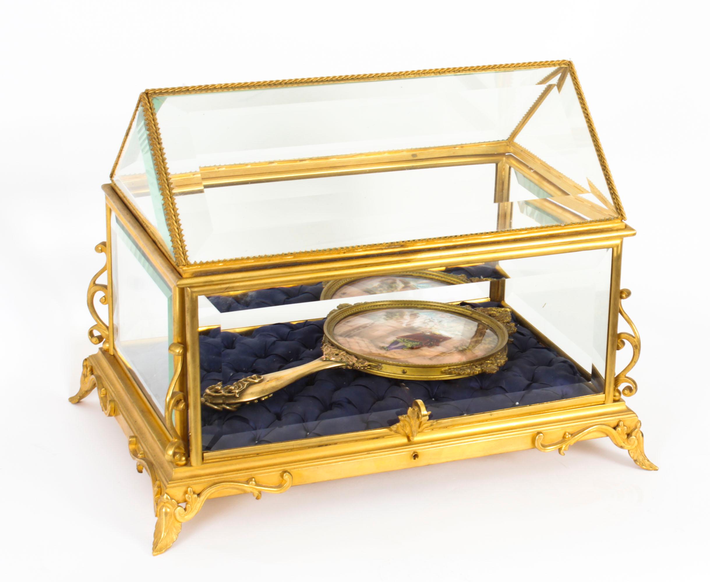 Antique French Ormolu Bevelled Glass Bijouterie Table Top Display Cabinet 19th C In Good Condition For Sale In London, GB