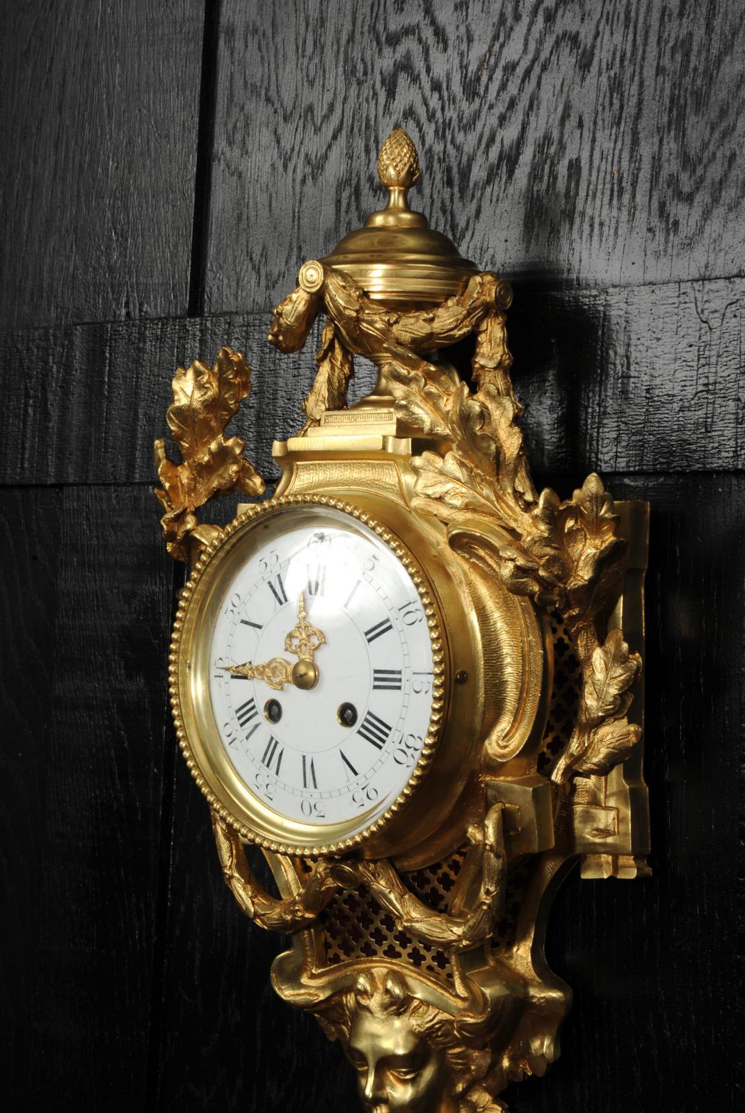 Antiguo Reloj Cartel Francés de Ormolu de Charles Vincent en venta 2