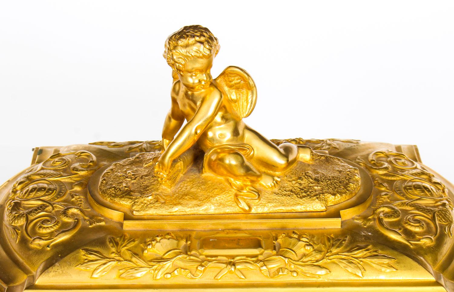 Antique French Ormolu Casket with Cupid, 19th Century In Good Condition In London, GB