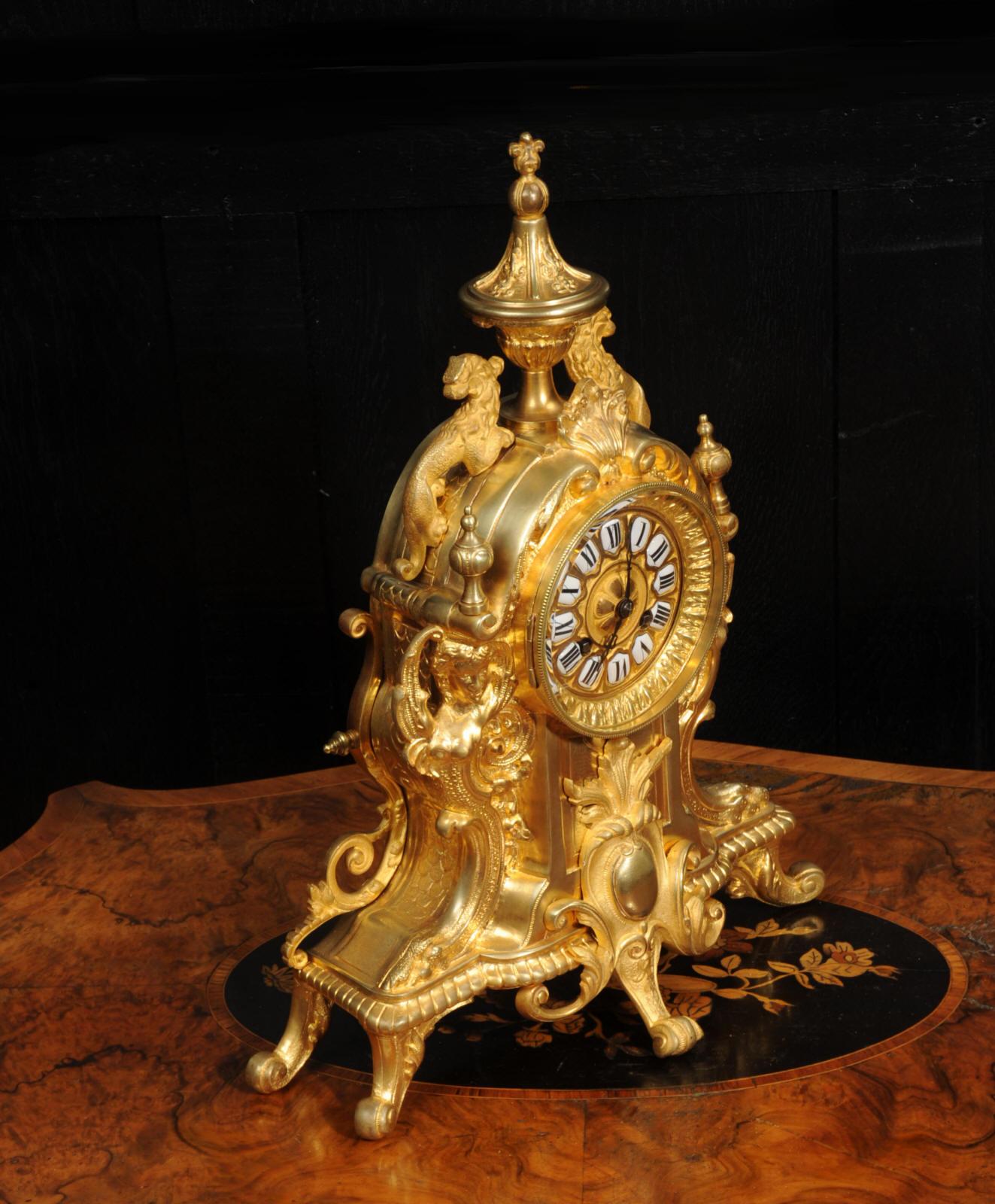 Horloge française ancienne en bronze doré - Lions Rampant - surhaussée et testée en vente 5