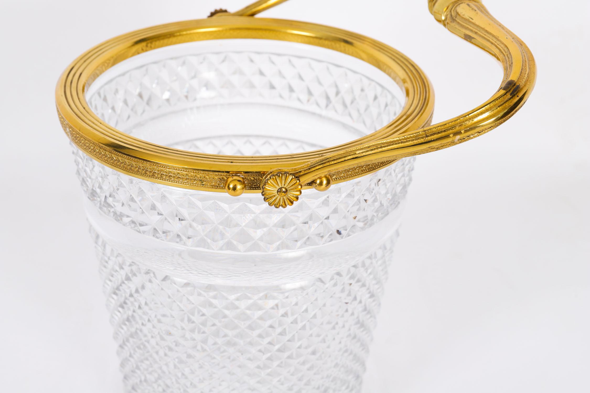 Antique French Ormolu & Cut Crystal Weinkühler Eiskübel 20. Jahrhundert (Kristall) im Angebot