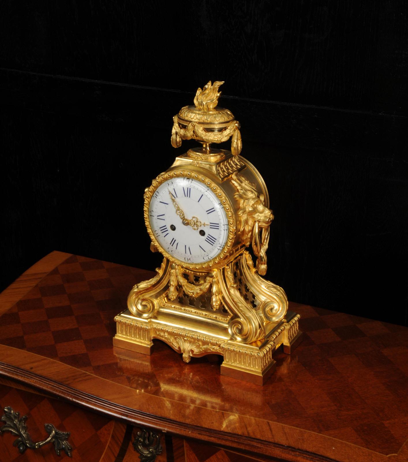 Antique French Ormolu Drum Head Clock with Lions Masks In Good Condition In Belper, Derbyshire