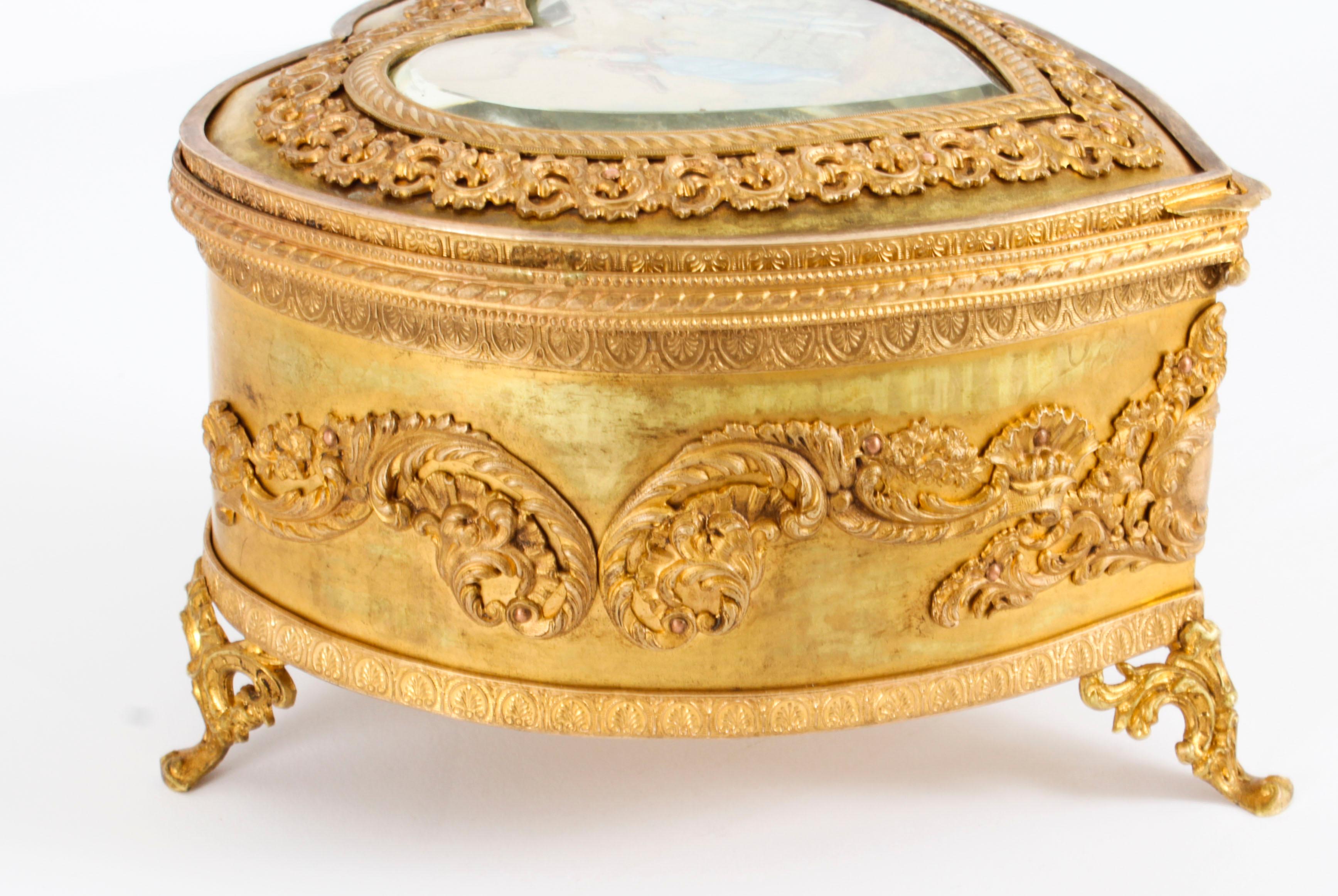 Antique French Ormolu Heart Shaped Jewellery Casket Box 19th C 6