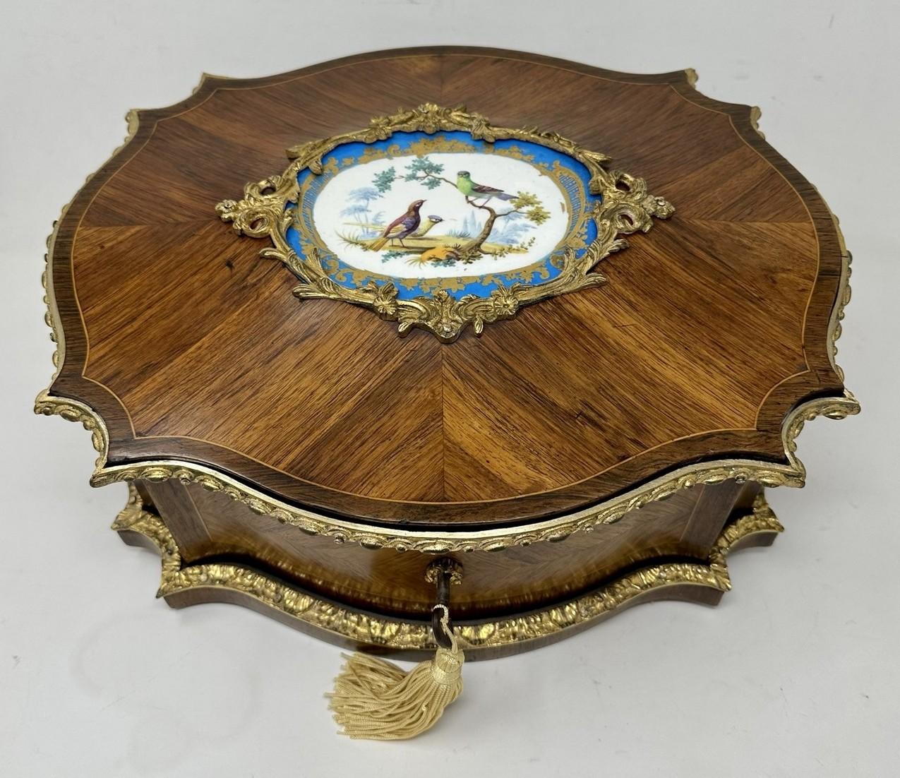 Antique French Ormolu Kingwood Sevres Casket Jewelry Box Attrib. Vervelle Audot  In Good Condition In Dublin, Ireland