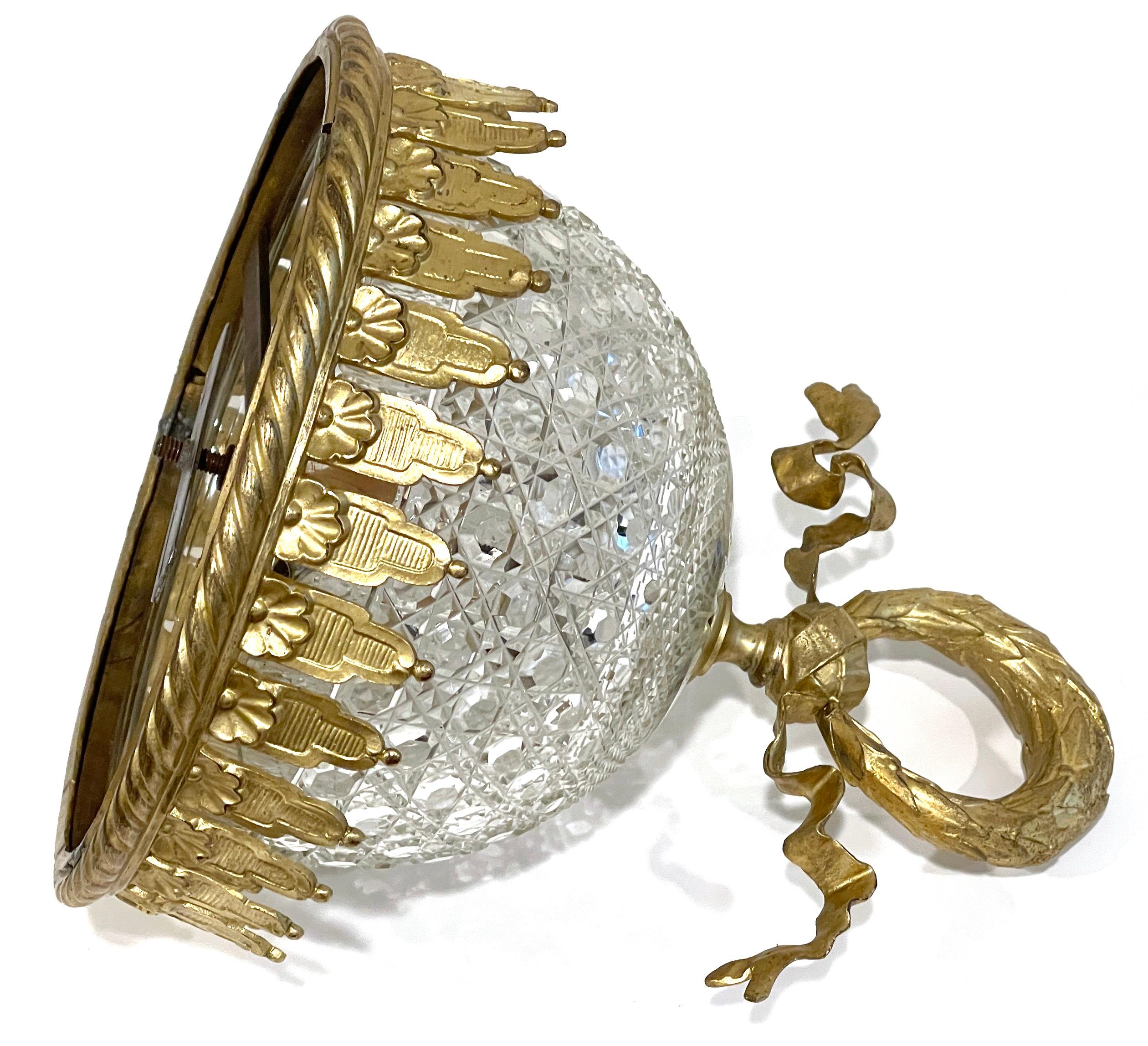 Antiker französischer Goldbronze-Kronleuchter, Baccarat 'Atrib.', Kristall, Einbaubeleuchtung  (Europäisch) im Angebot
