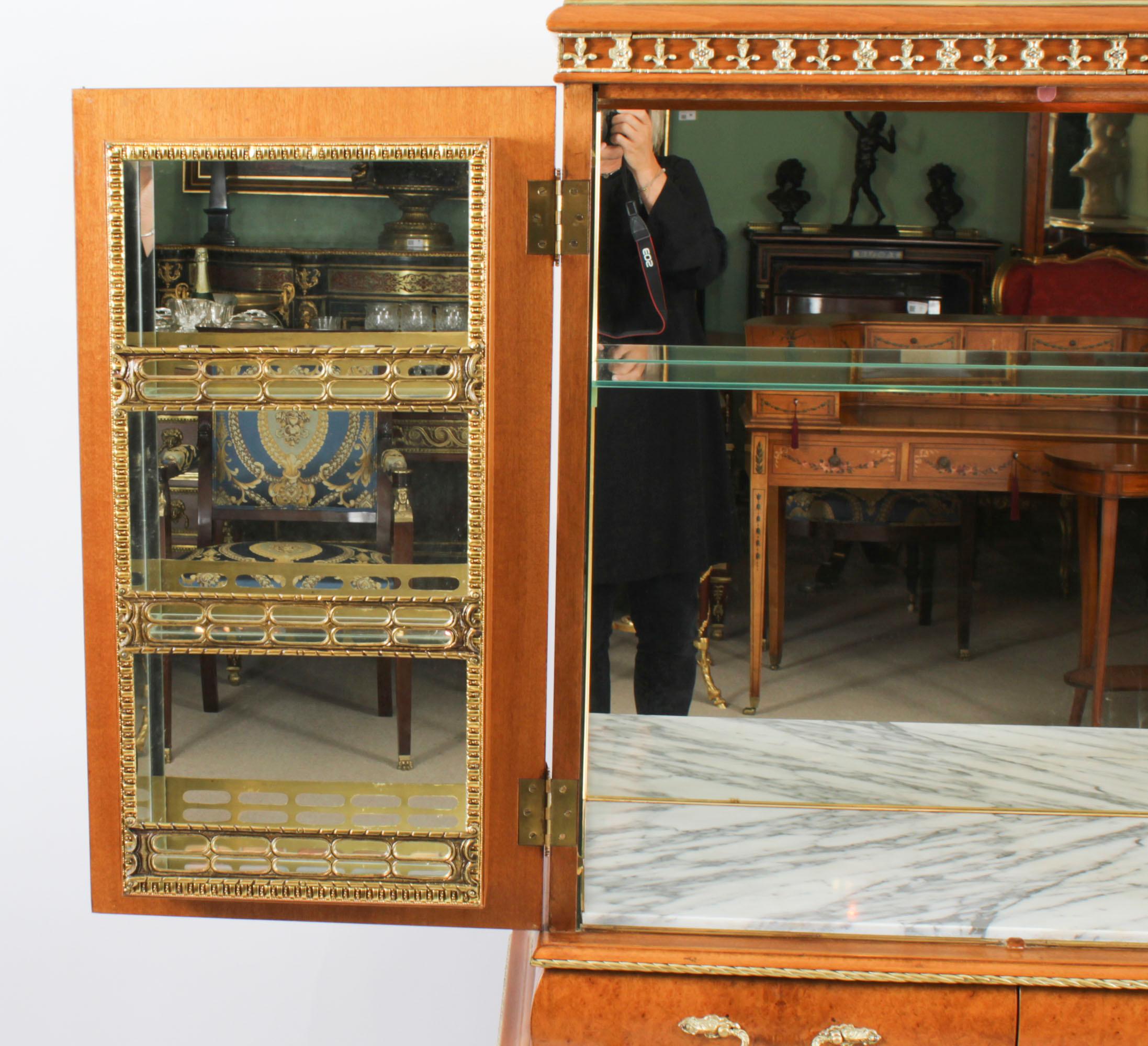 Ancienne armoire à cocktail en ronce de noyer montée sur bronze Début du 20ème siècle en vente 6