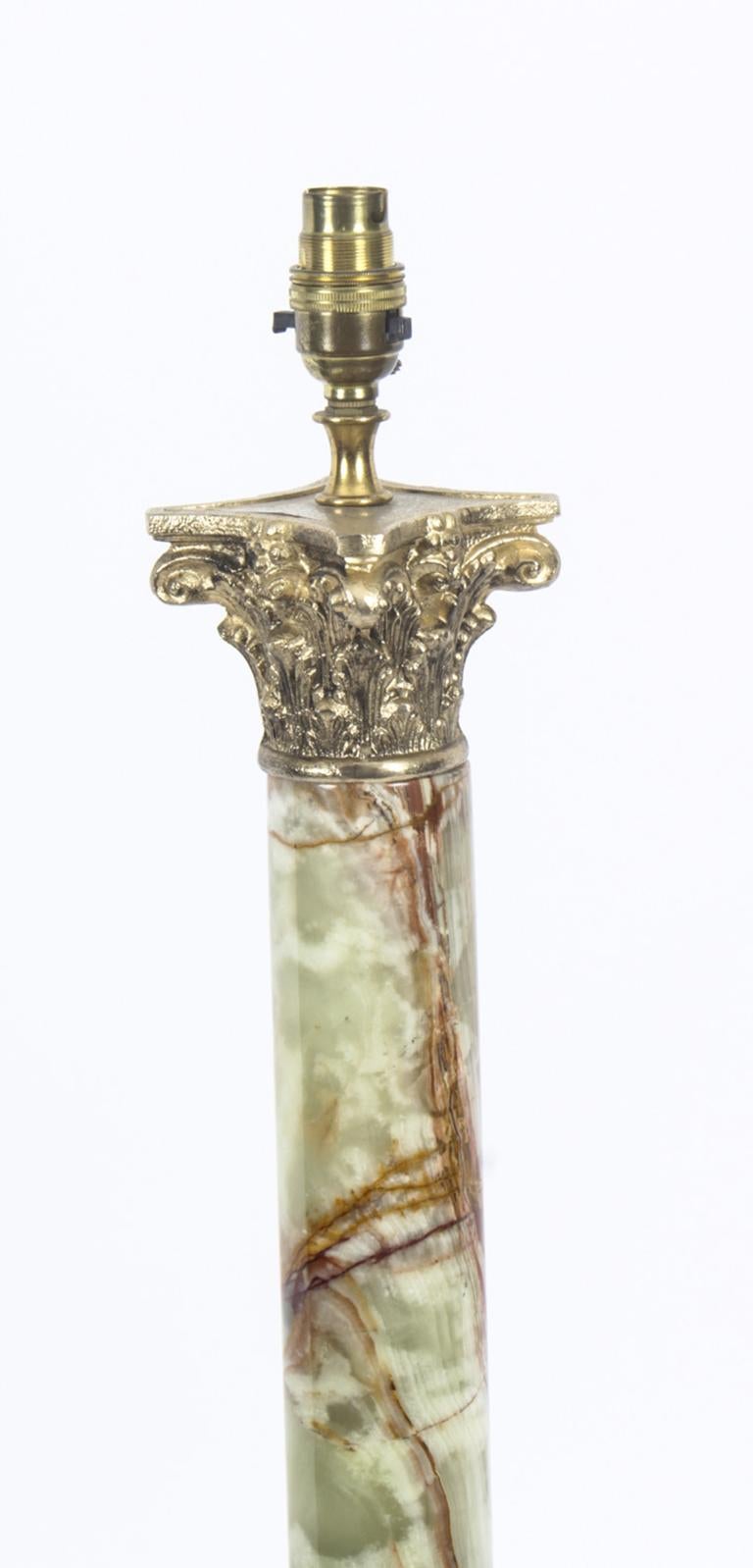 Antique French Ormolu Mounted Onyx Corinthian Column Table Lamp, 19th Century 1