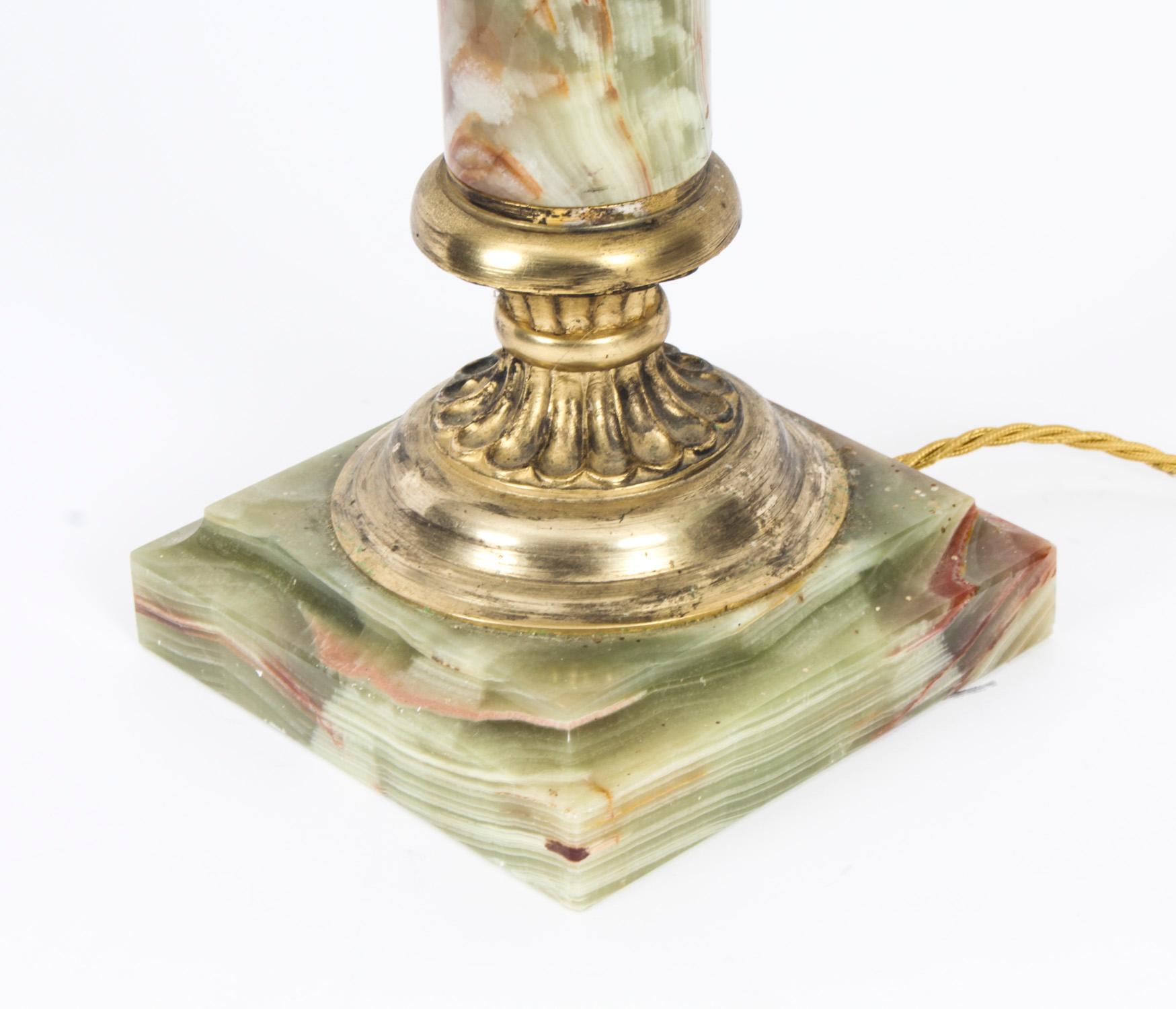 Antique French Ormolu Mounted Onyx Corinthian Column Table Lamp, 19th Century 4