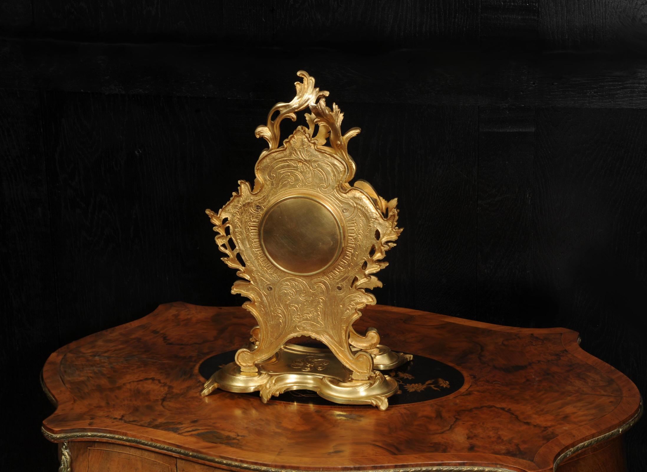 Antike französische Ormolu-Rokoko-Uhr im Angebot 8