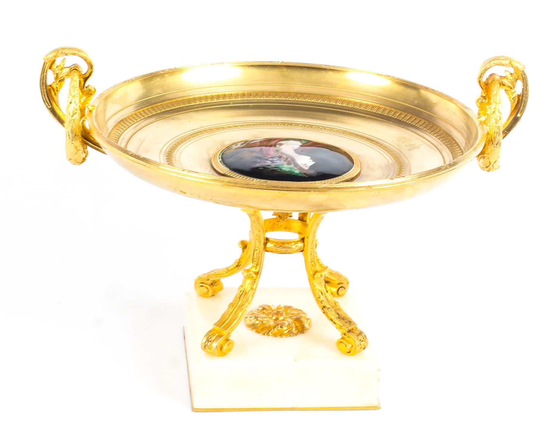 Antique tazza française en bronze doré avec plaque en émail de Limoges, 19ème siècle en vente 3