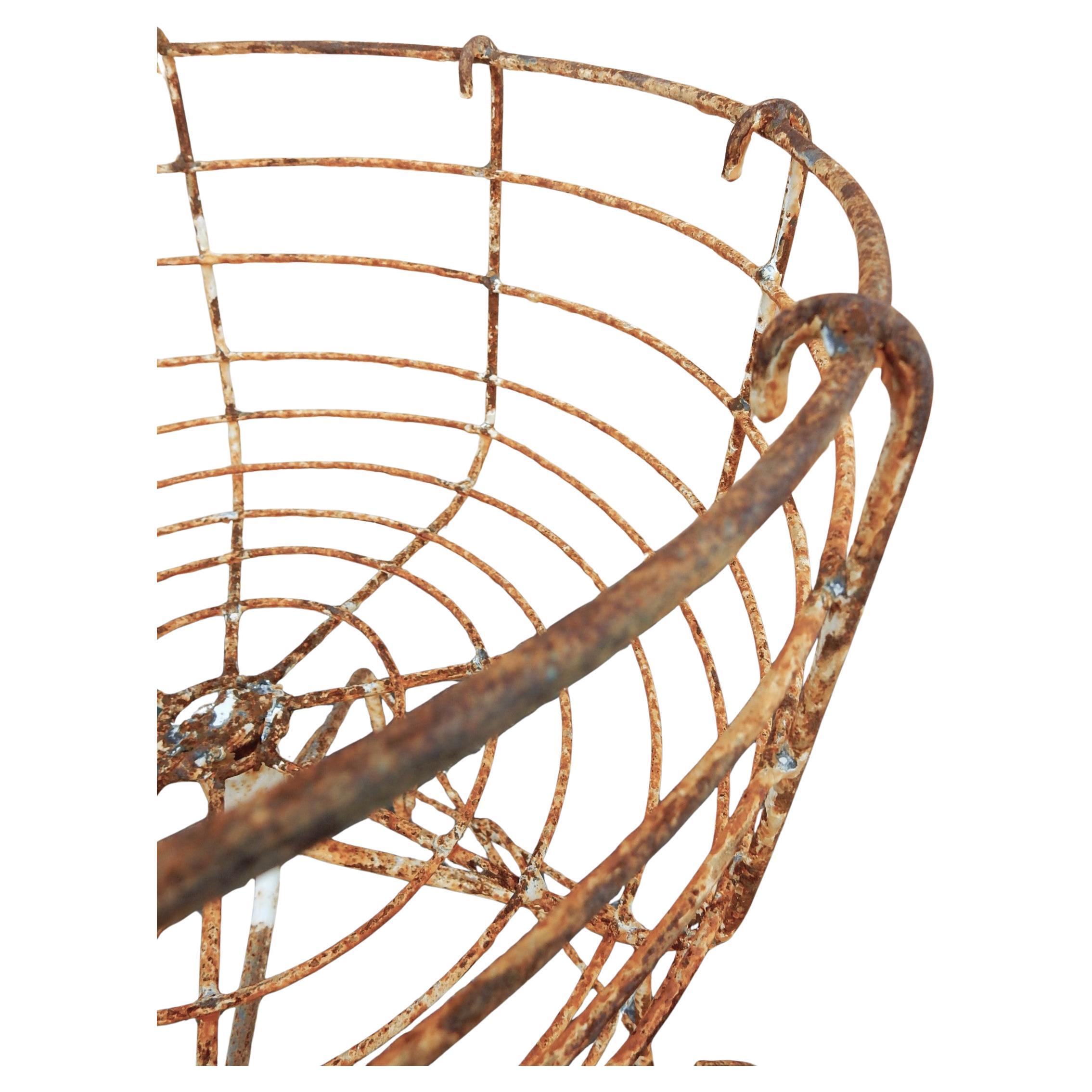 Fer Paire de supports pour jardinières en fer ornemental français antique en vente