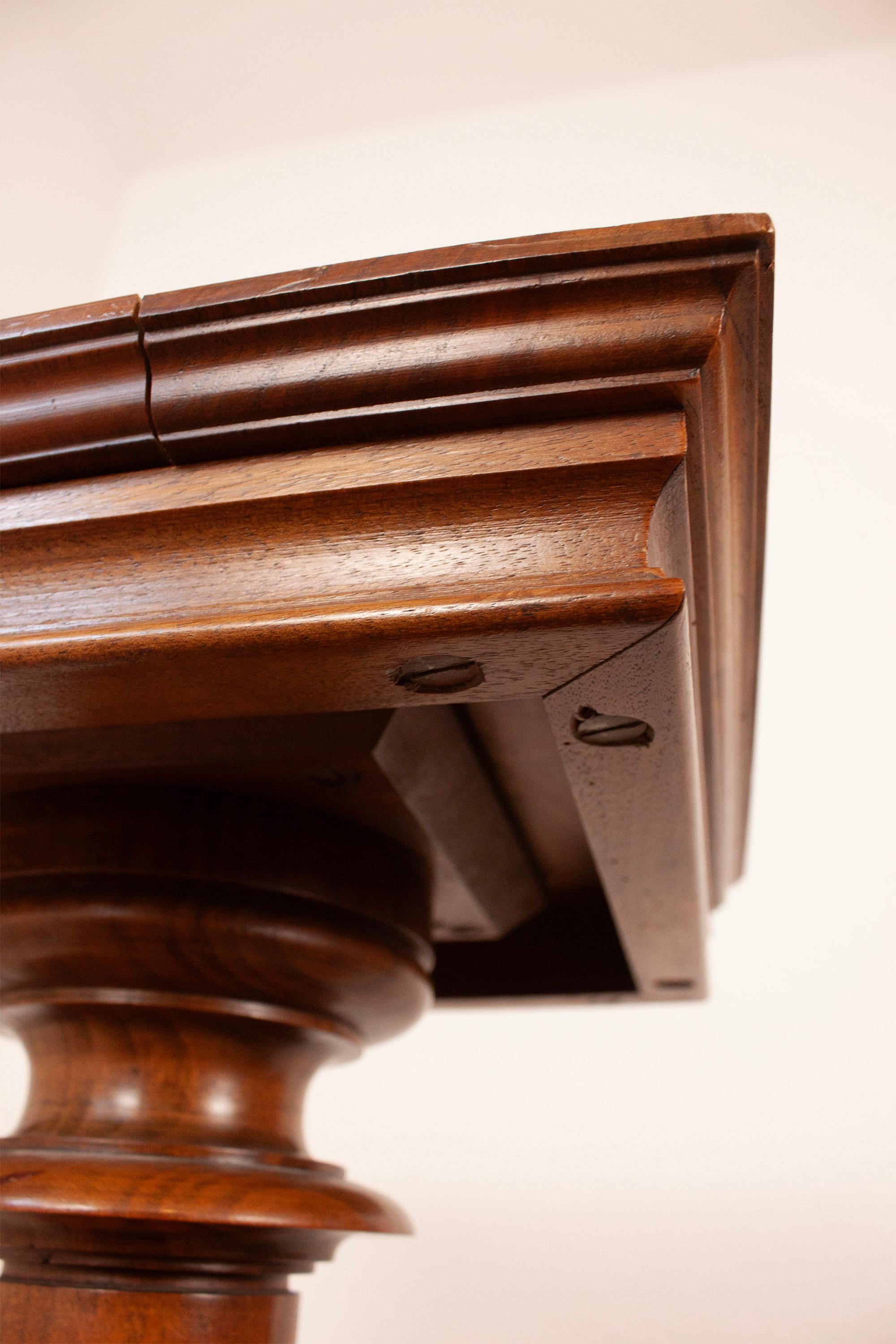 Antique French Ornate Turned Wooden Display Collem pillar with square Top For Sale 4