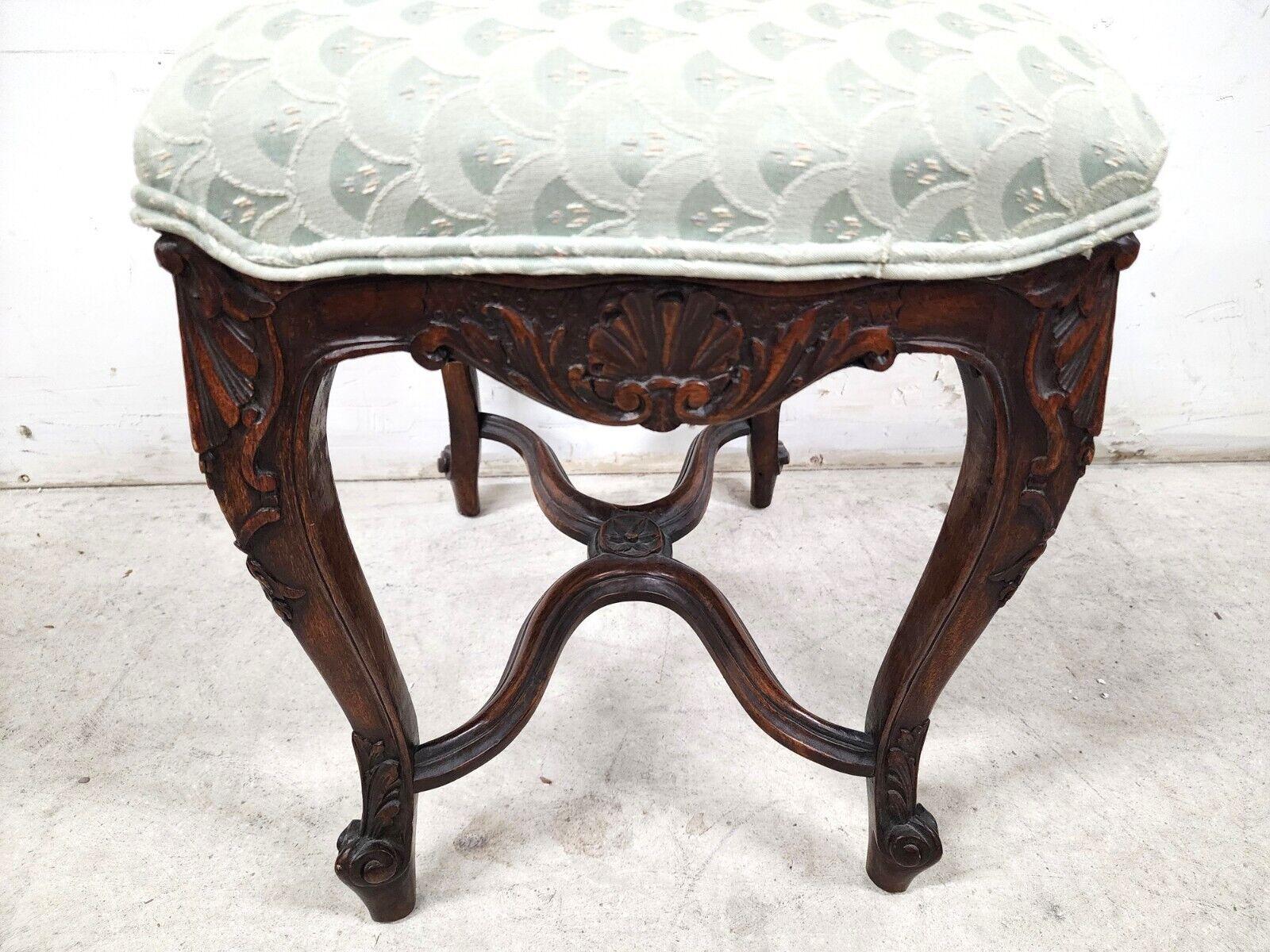 Antique French Ottoman Footstool Louis XV 1800s Walnut For Sale 5