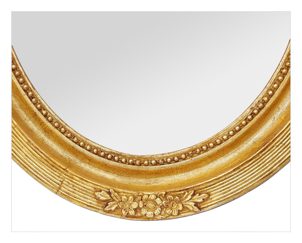 Antique French Oval Giltwood Wall Mirror, circa 1900 In condizioni buone in vendita a Paris, FR