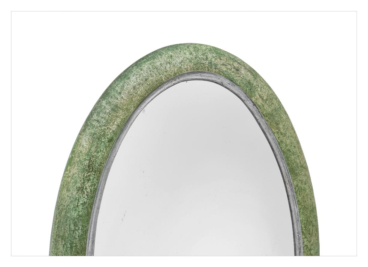 Antiker französischer ovaler Spiegel, grüne Patina, um 1950 (Mitte des 20. Jahrhunderts) im Angebot