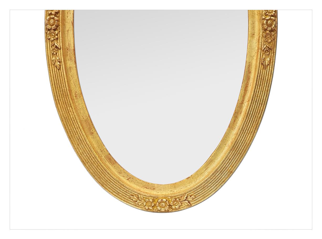 Antique French Oval Mirror In Gilded Wood, Art Nouveau Period, circa 1900 In Good Condition For Sale In Paris, FR