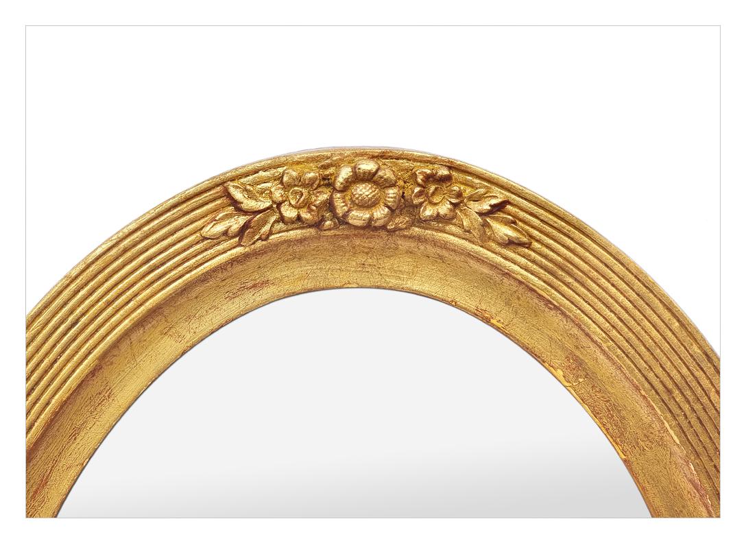Early 20th Century Antique French Oval Mirror In Gilded Wood, Art Nouveau Period, circa 1900 For Sale