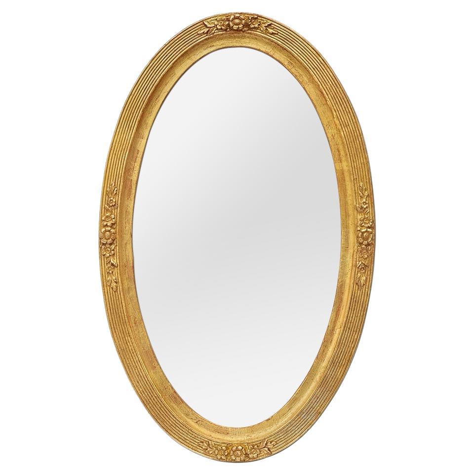 Antique French Oval Mirror In Gilded Wood, Art Nouveau Period, circa 1900 For Sale