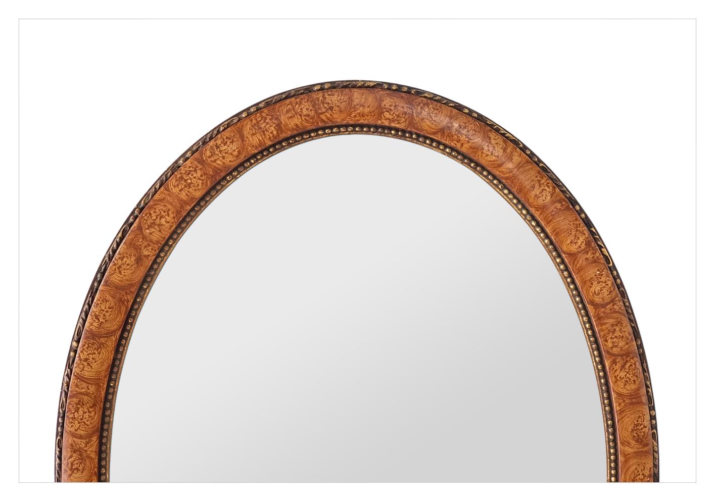 Antique French Oval Mirror, bemaltes Holzdekor Ulmenwurzel, um 1920 (Französisch) im Angebot