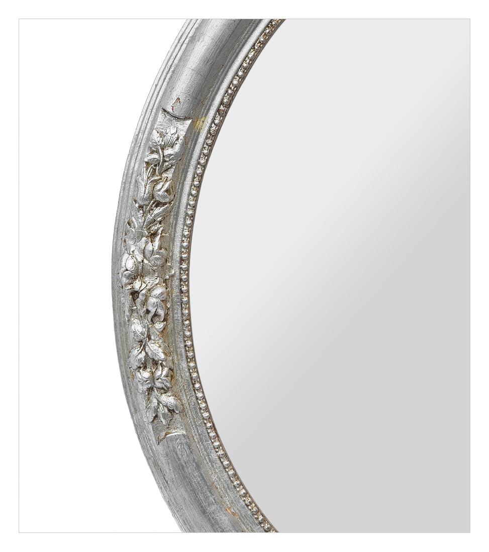 Antique French Oval Silverwood Wall mirror With Floral Decoration, circa 1900 In Good Condition For Sale In Paris, FR