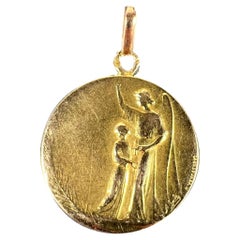 Antique French Ovide Yencesse Angel 18 Karat Yellow Gold Medal Pendant