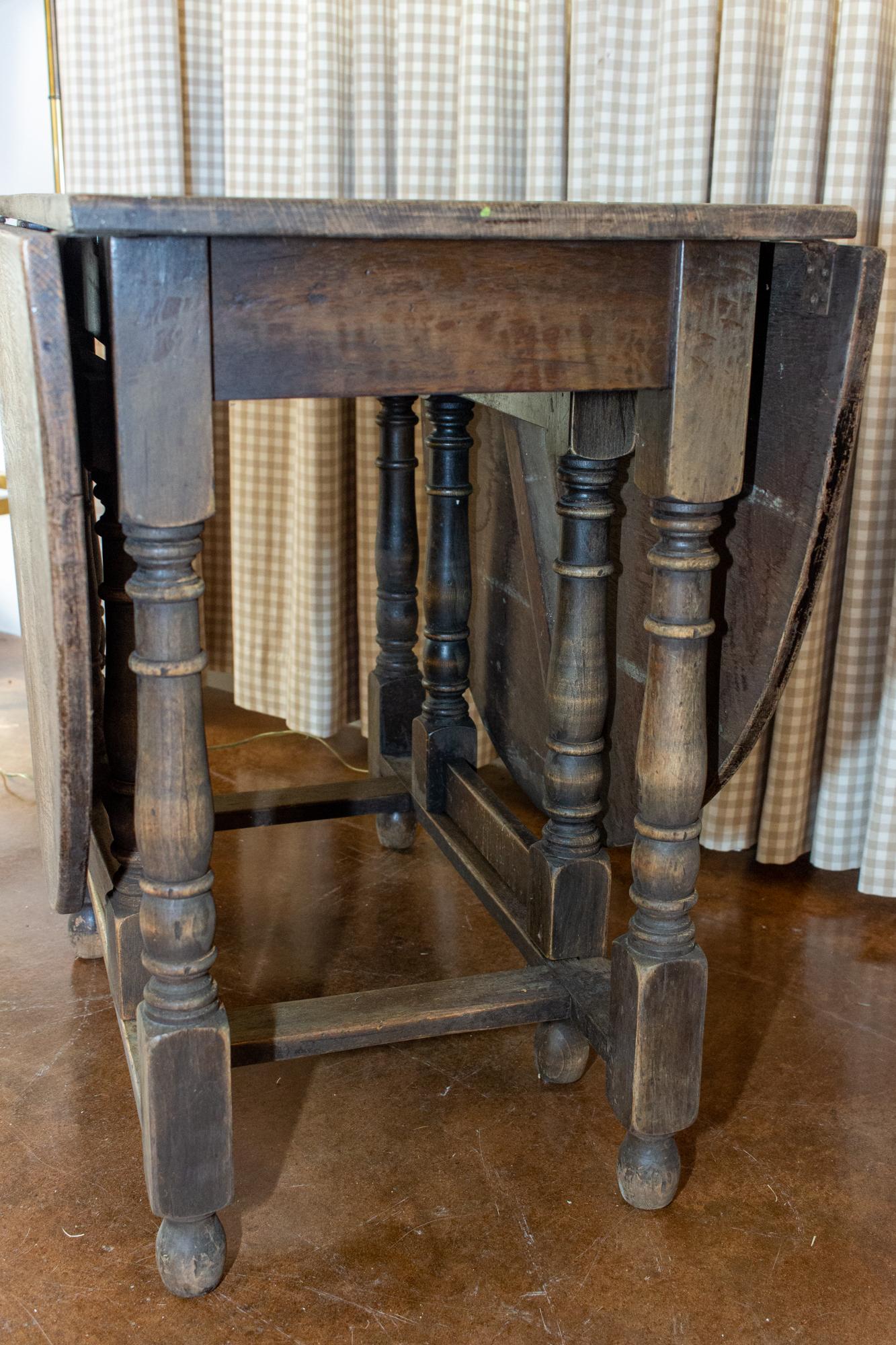 Antique French Gate Leg Table e Console con dettagli di gambe tornite 6