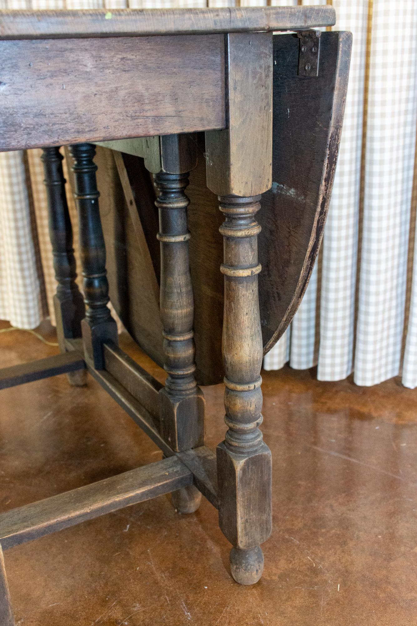 Antique French Gate Leg Table e Console con dettagli di gambe tornite 7