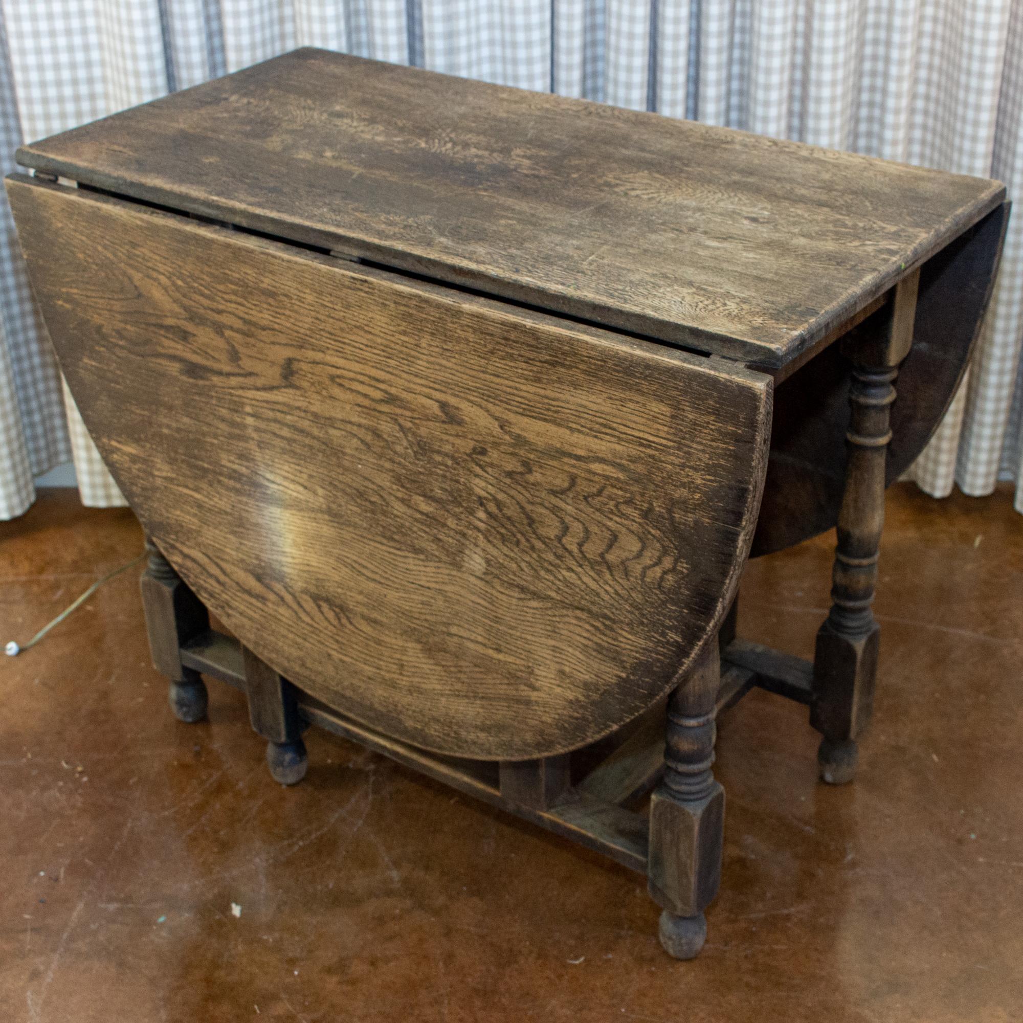 Antique French Gate Leg Table e Console con dettagli di gambe tornite 8