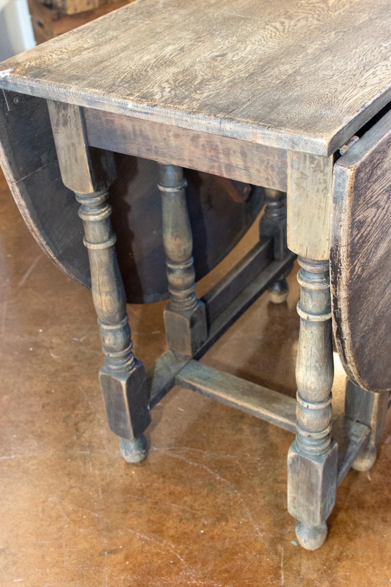 Antique French Gate Leg Table e Console con dettagli di gambe tornite In condizioni buone a Houston, TX