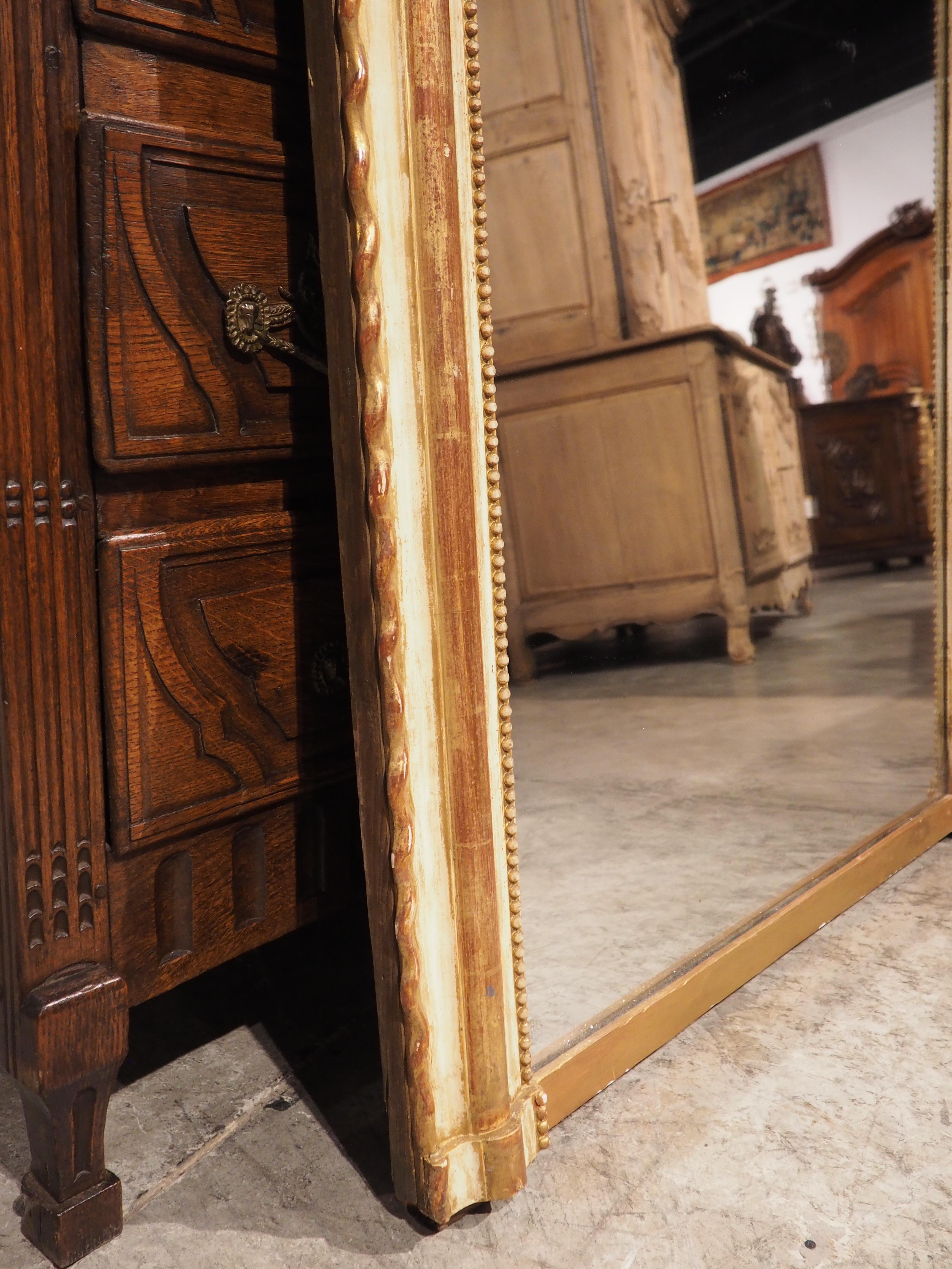 Antique French Painted and Gilt Louis Philippe Style Mirror with Scalloped Edges For Sale 5