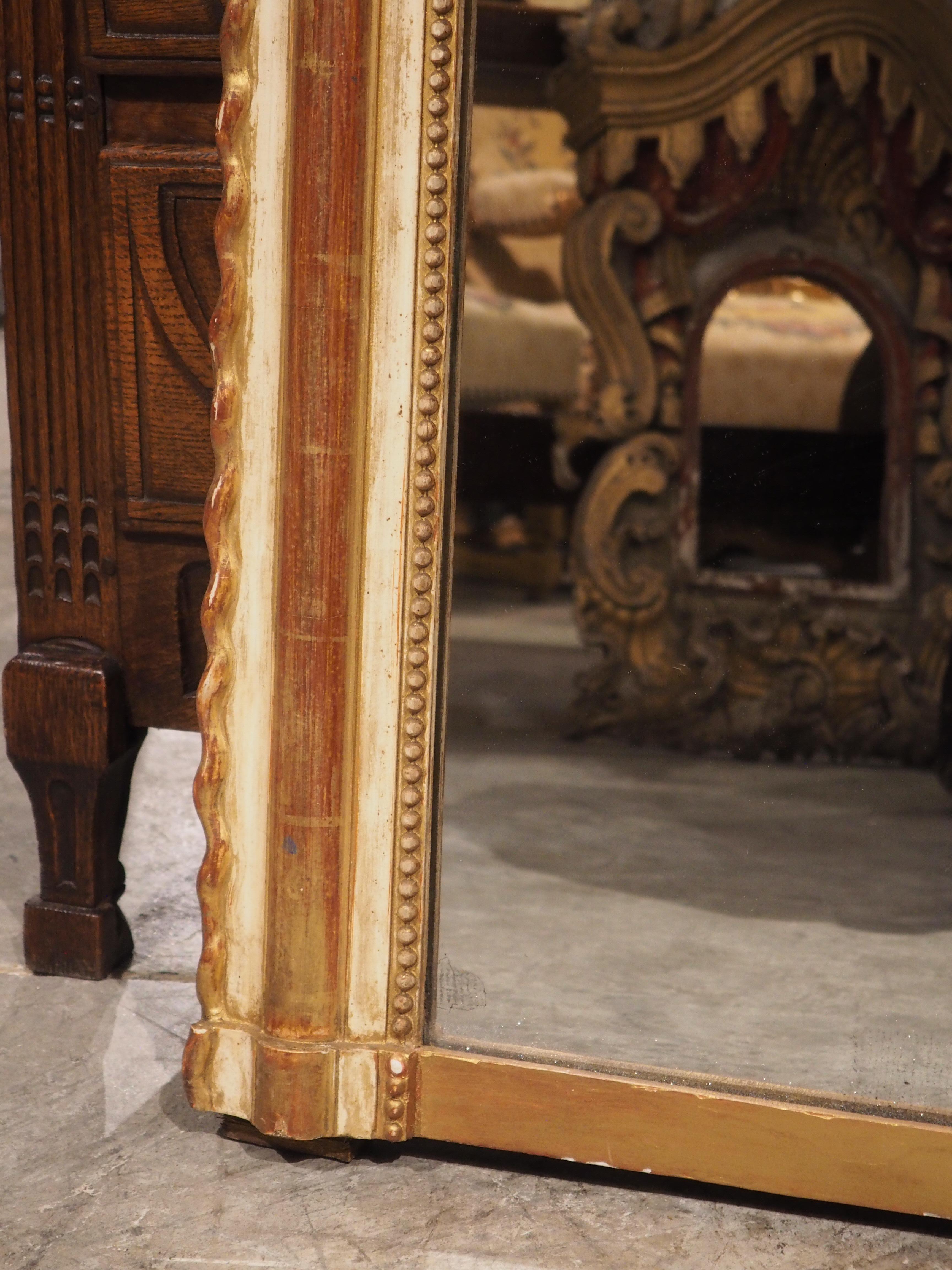 Antique French Painted and Gilt Louis Philippe Style Mirror with Scalloped Edges For Sale 2