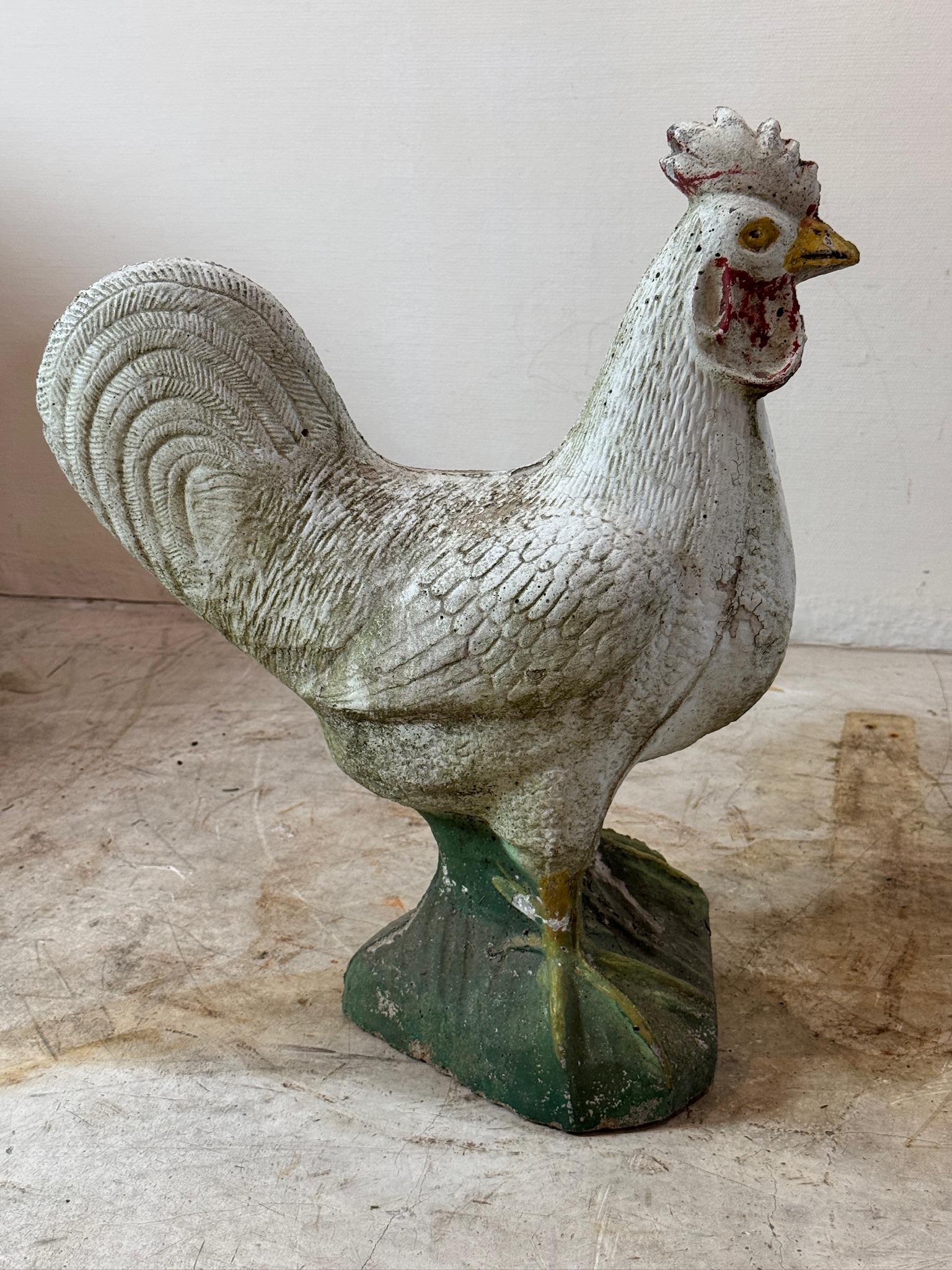Antique French Estatua de Jardín de Gallo de Hormigón Fundido Pintada Francés en venta