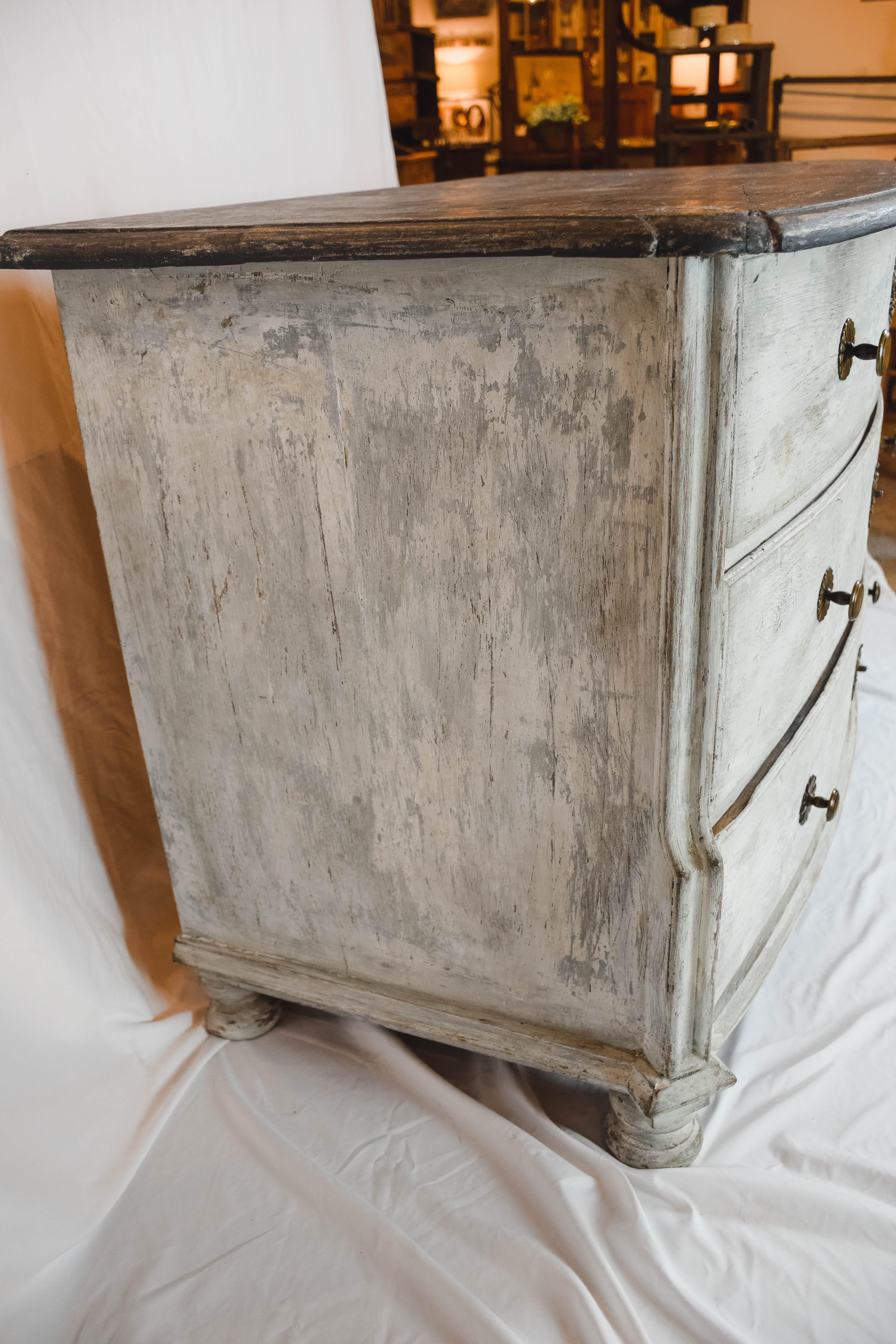 Antique French Painted Chest of Drawers 8