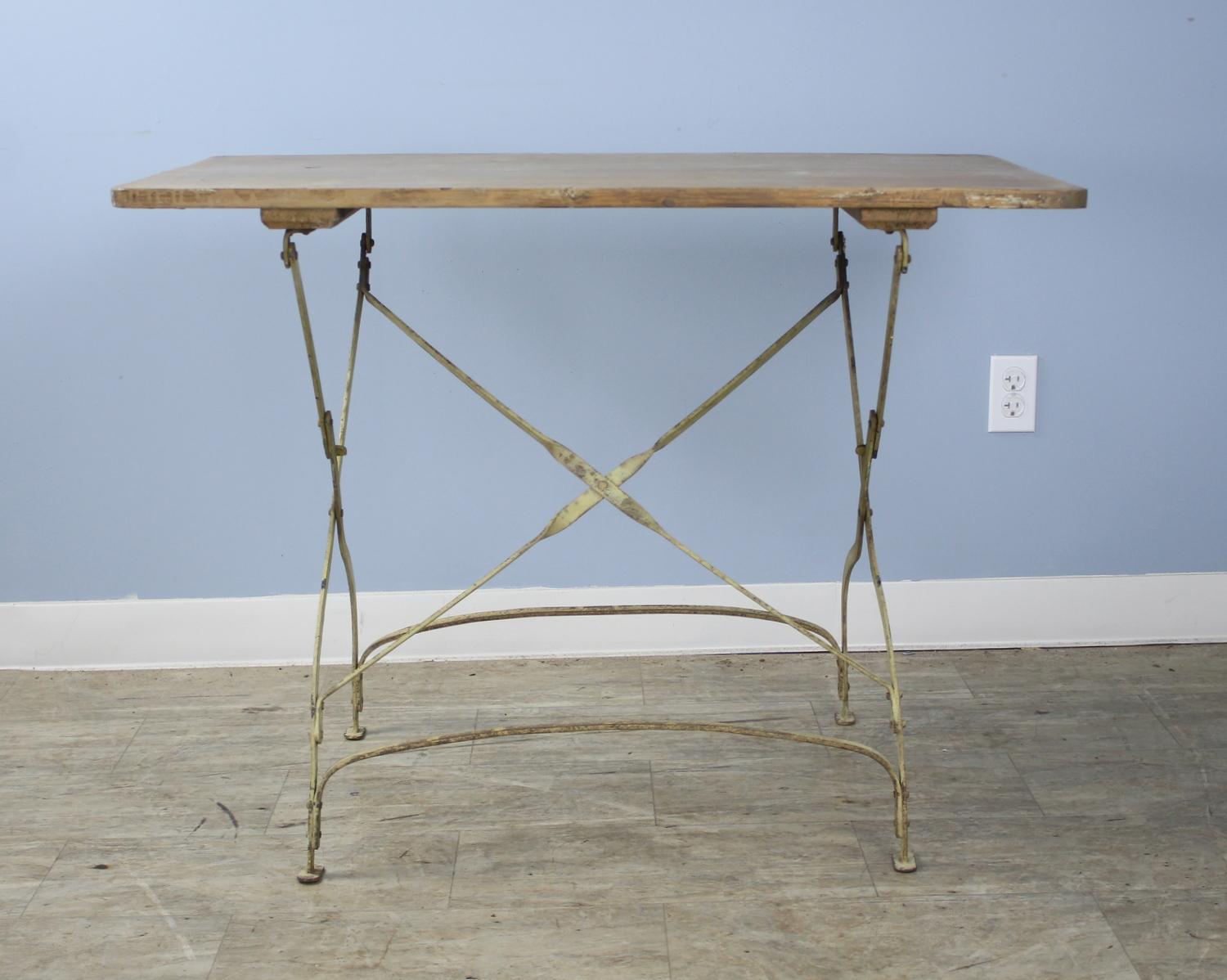 Antique French Painted Folding Table In Good Condition In Port Chester, NY