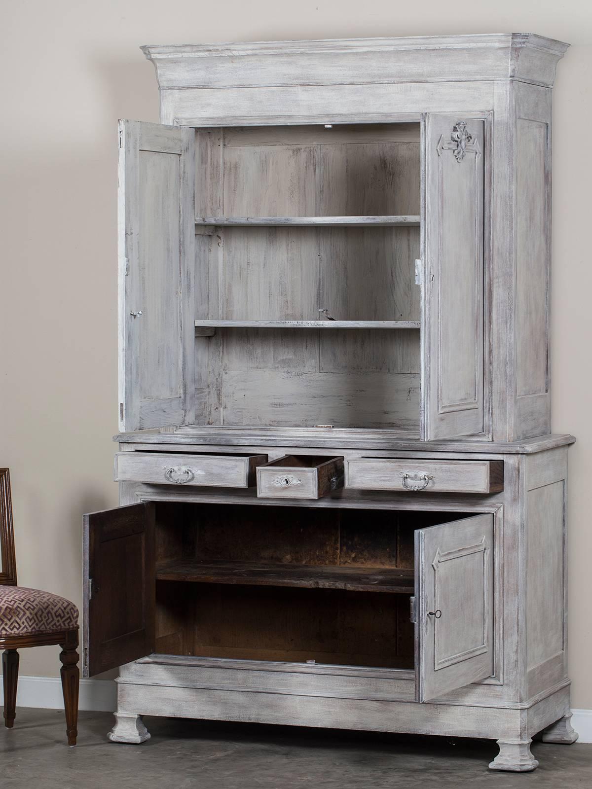 Antique French Painted Oak Louis Philippe Buffet a Deux Corps Cabinet circa 1850 In Excellent Condition In Houston, TX