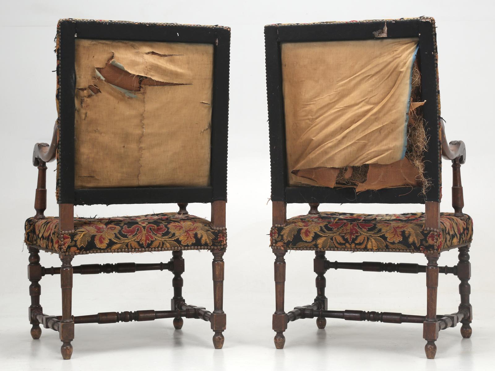 Antique French Pair of Armchairs from the Late 1800s 5