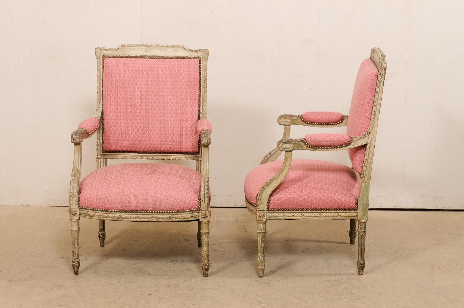 Antique French Pair of Louis XV Style Fauteuil Armchairs w/Original Wood Finish For Sale 6