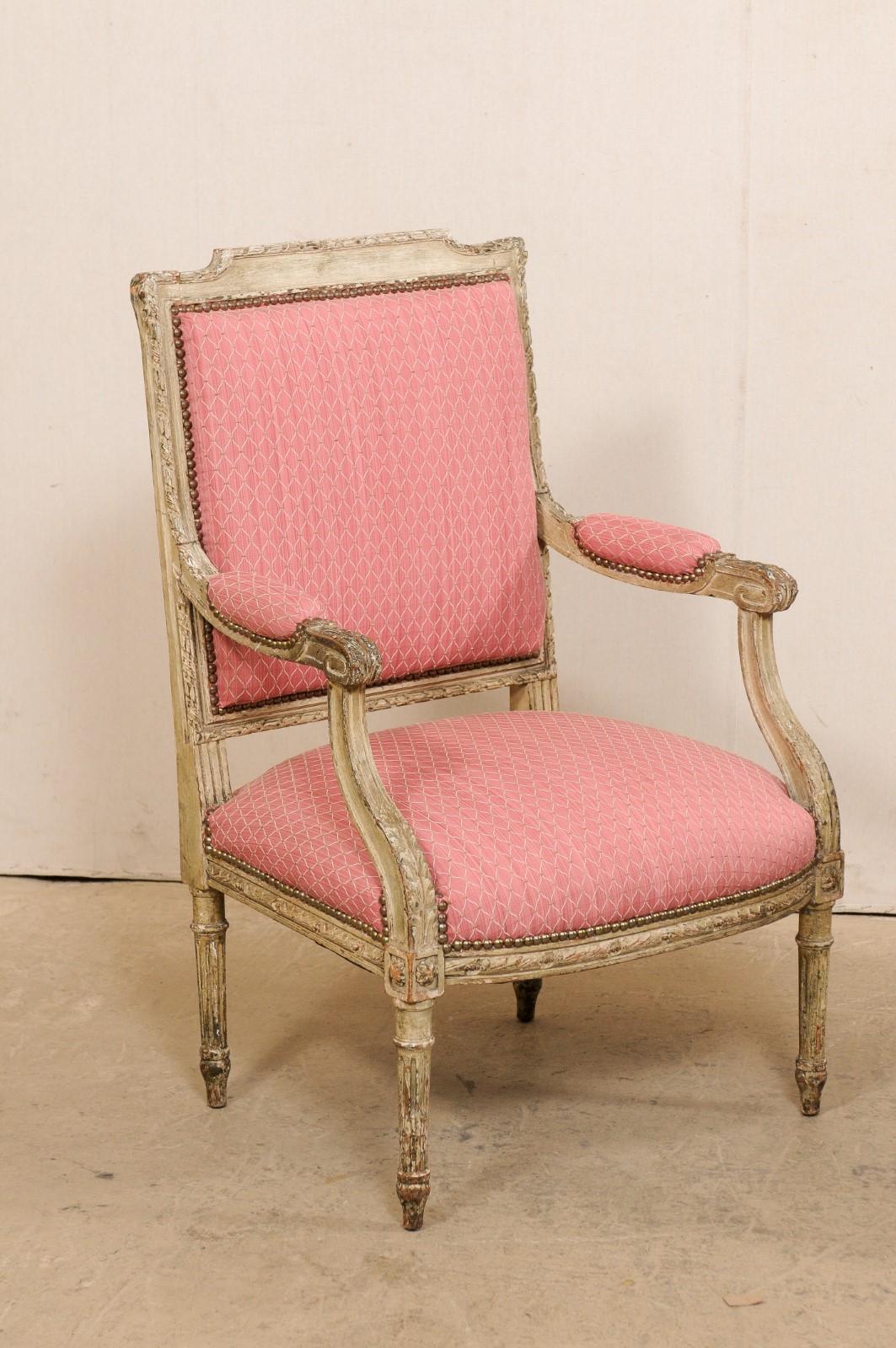 Antique French Pair of Louis XV Style Fauteuil Armchairs w/Original Wood Finish In Good Condition For Sale In Atlanta, GA