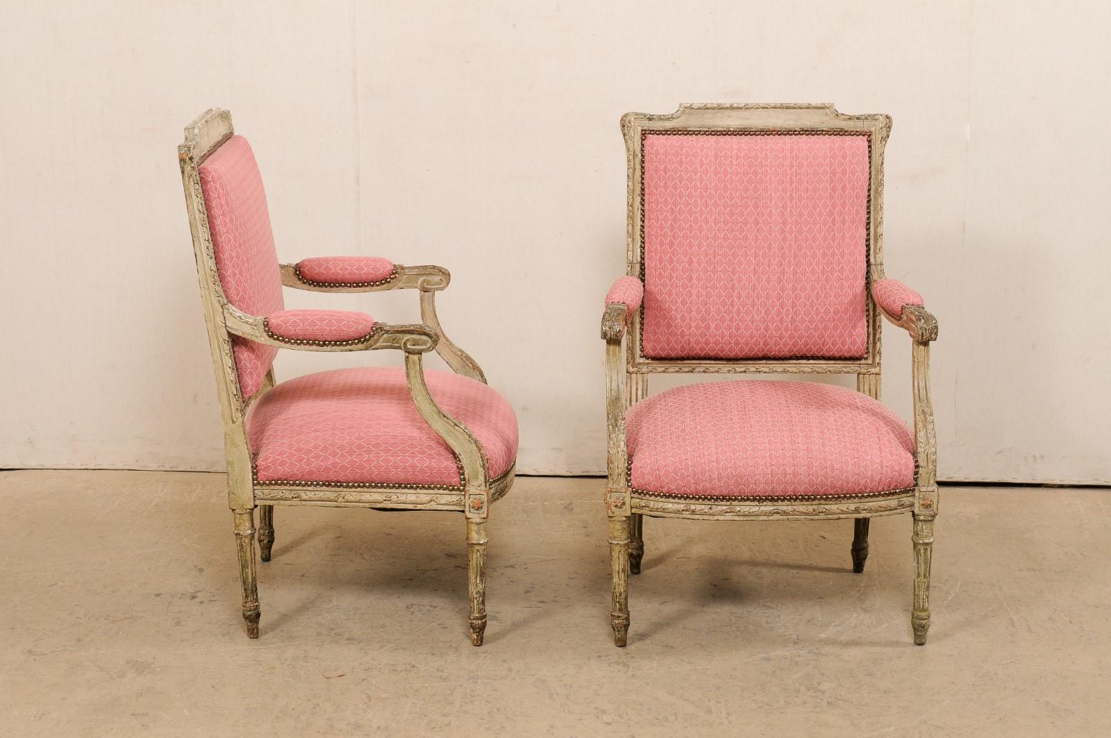 Antique French Pair of Louis XV Style Fauteuil Armchairs w/Original Wood Finish For Sale 1