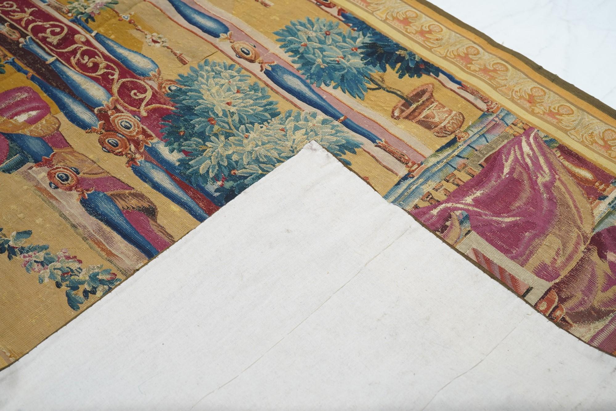Antiker französischer Wandteppich Teppich im Angebot 4