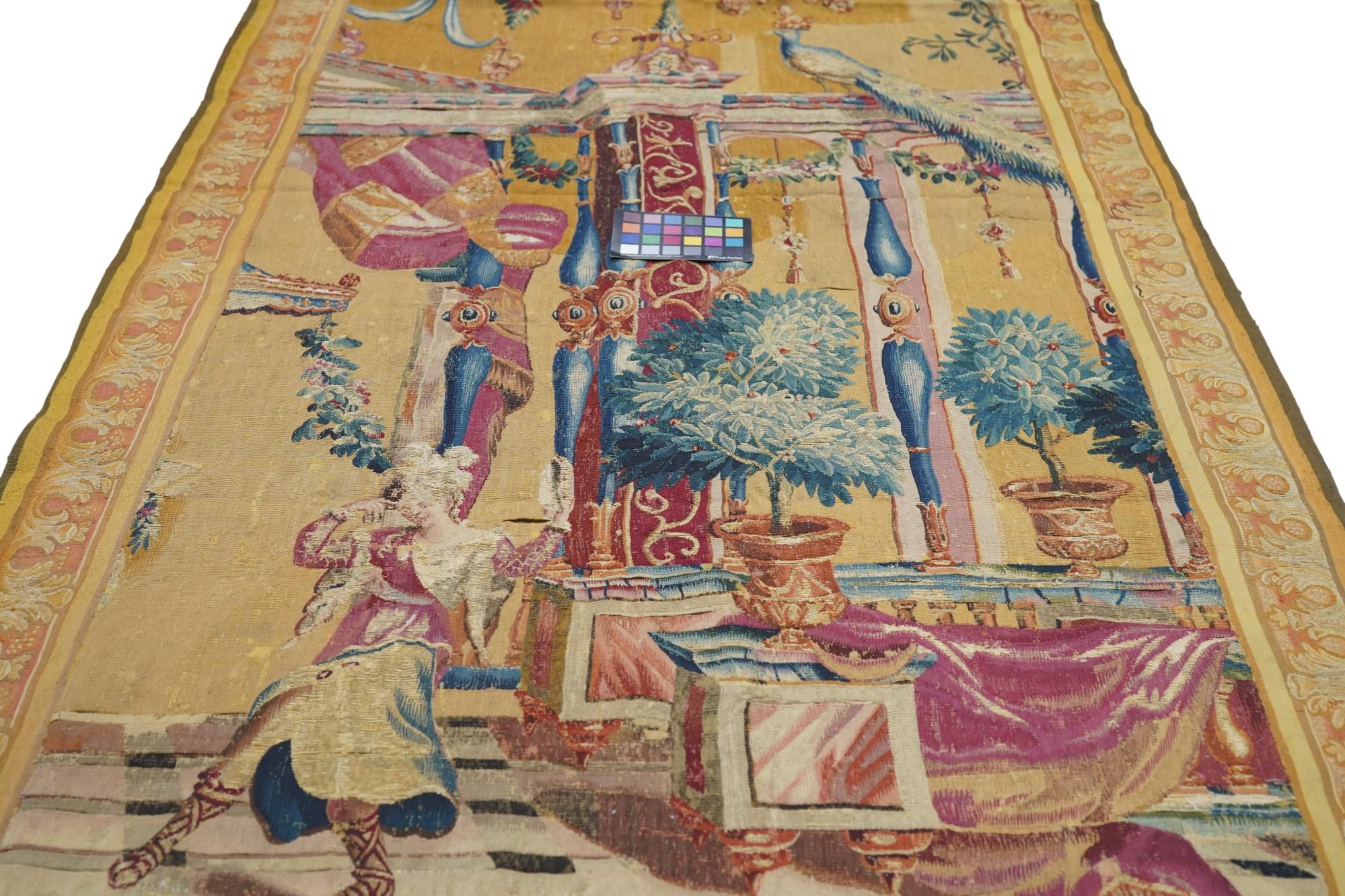 Antiker französischer Wandteppich mit Täfelung 3'11'' x 7'8'' im Angebot 2