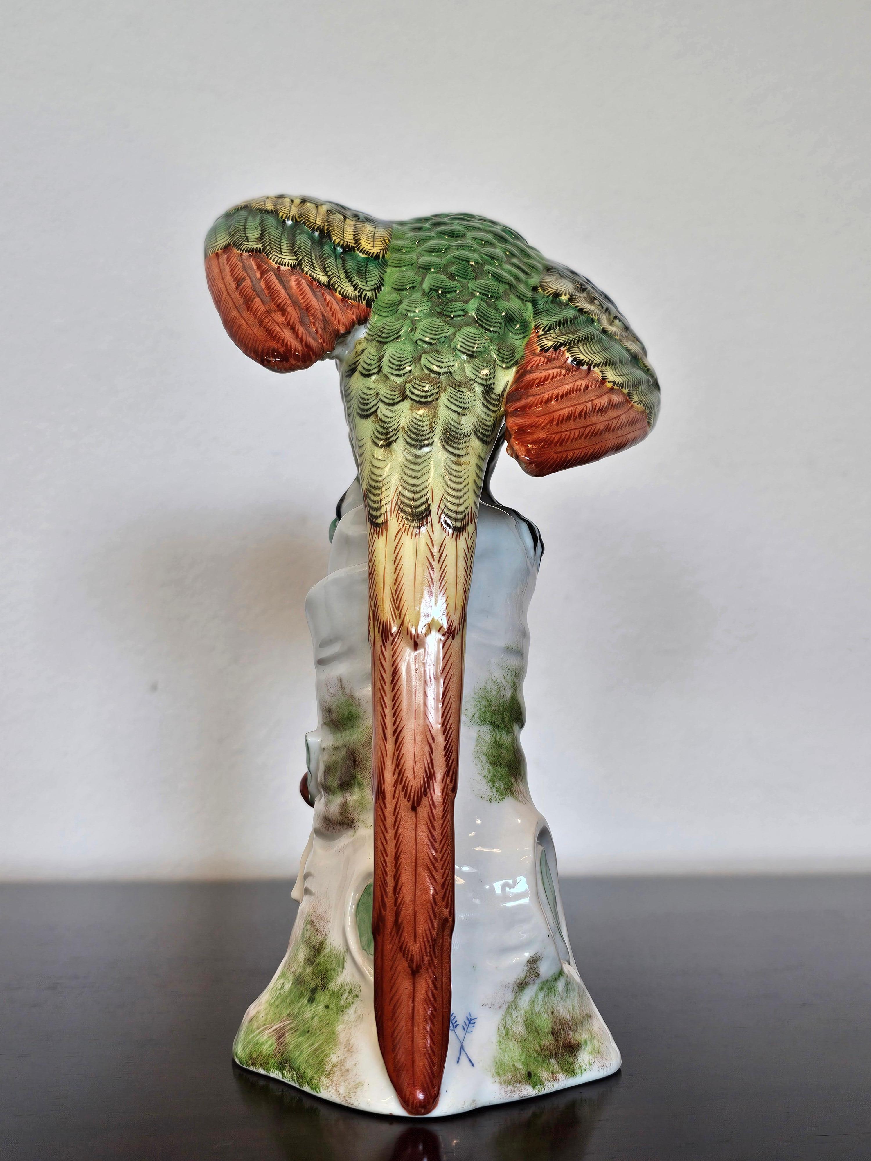 Antique French Paris Porcelain Bourdois & Bloch Figura de loro estilo Meissen en venta 7