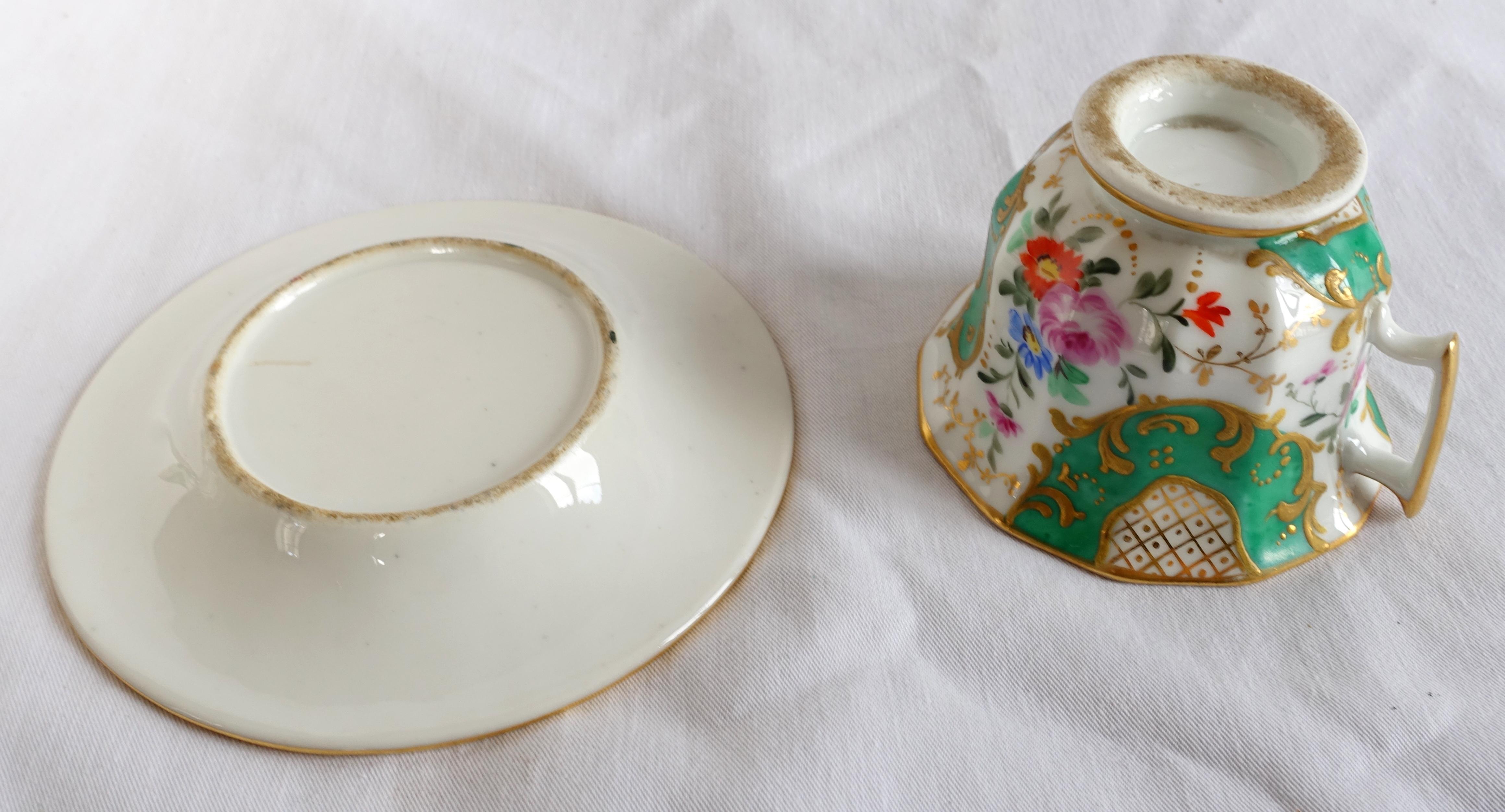 Antique French Paris porcelain coffee set for 6 - cups & saucers - 19th century 4