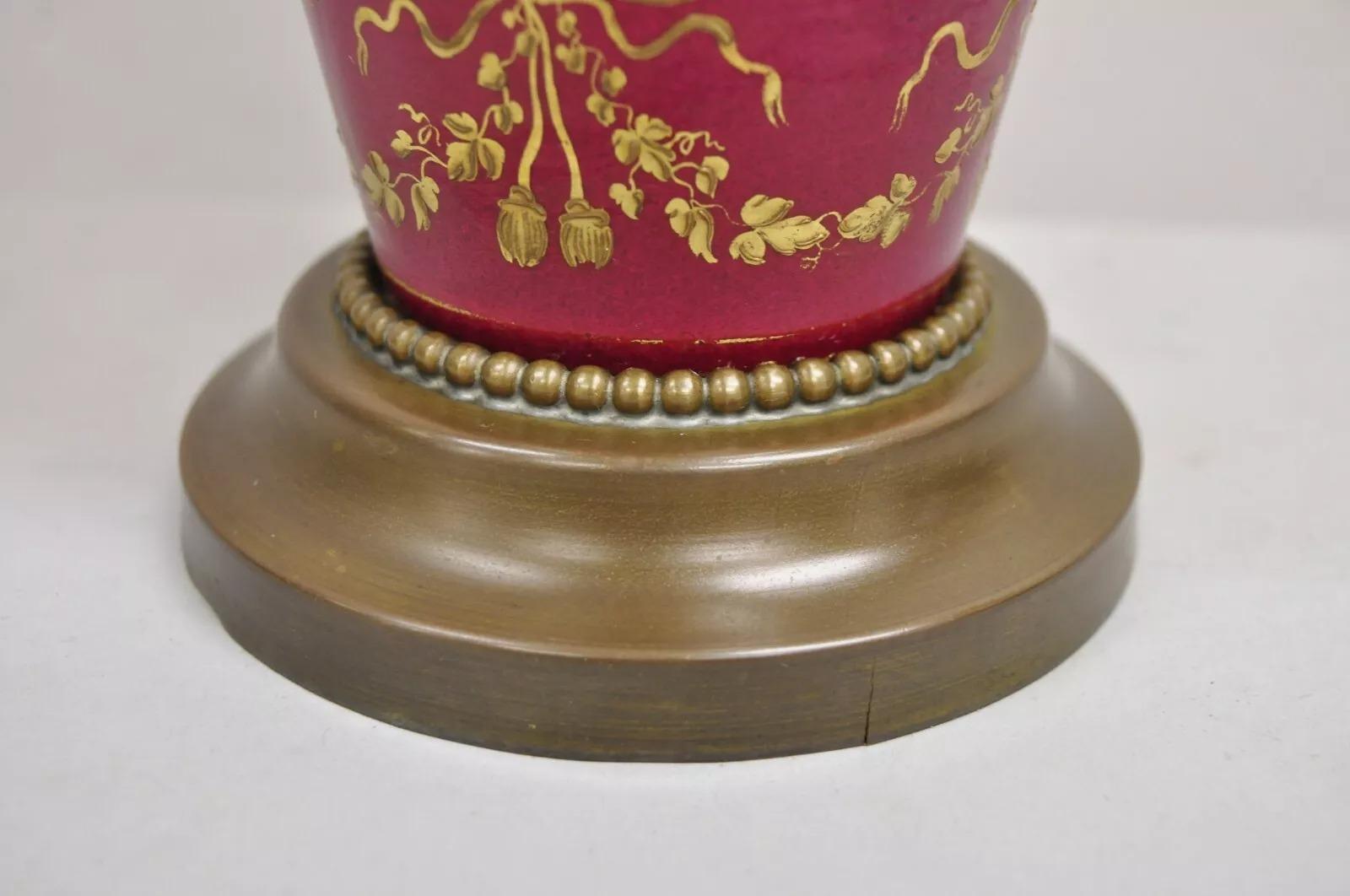 Antique French Paris Porcelain Figural Red Hand Painted Small Table Lamp For Sale 1