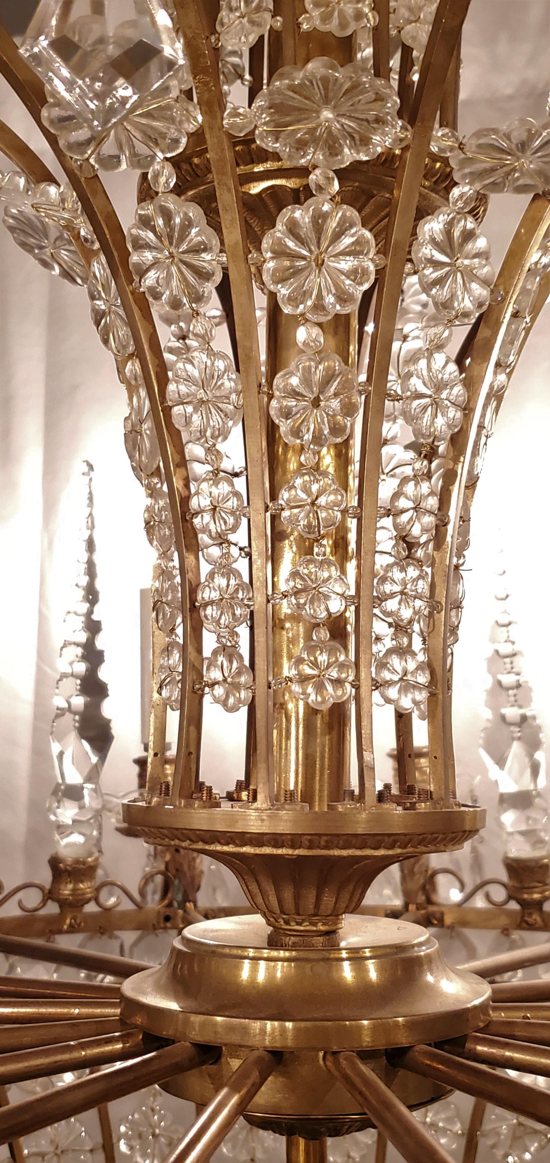 Antique French Belle Époque Imperatrice Eugenie lampadario di cristallo In condizioni buone in vendita a New Orleans, LA