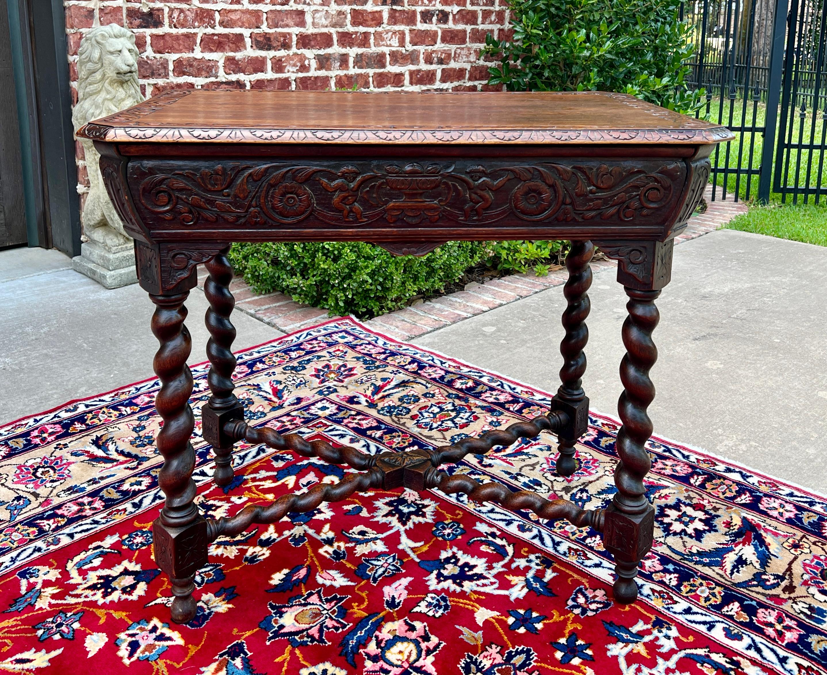 Victorien Table de salon française ancienne BARLEY TWIST Renaissance Revival CHERUBS chêne 19ème siècle en vente
