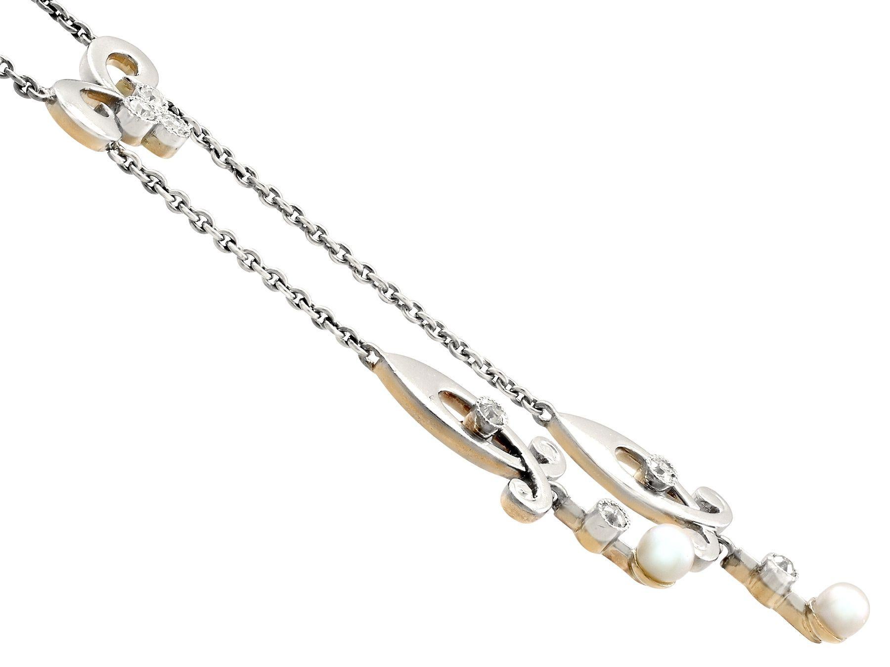 Taille ronde Collier français ancien en or jaune et platine avec perles et diamants en vente