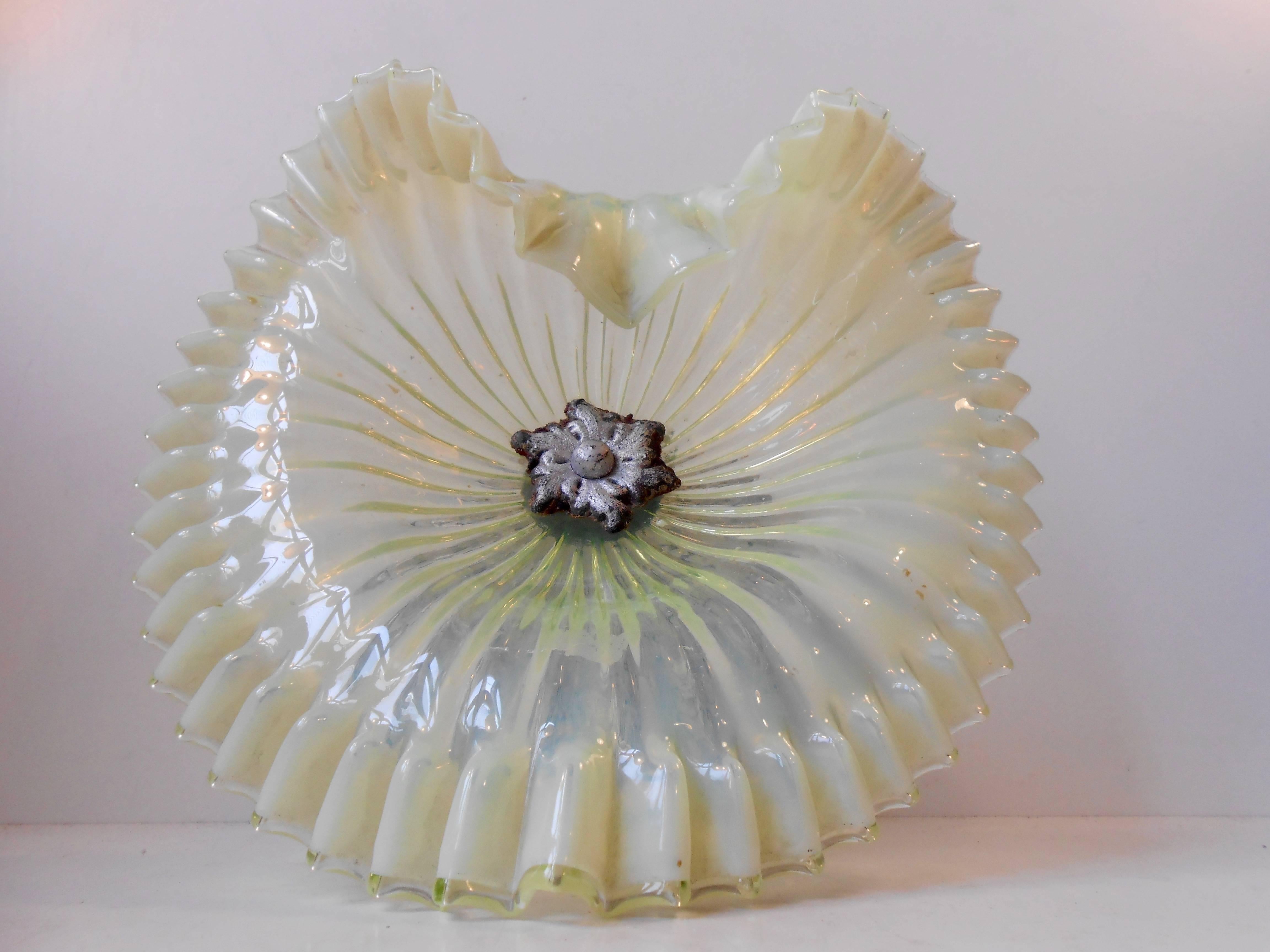 Victorian Antique French Pedestal Bowl in Opalescent Fluted Glass and Wrought Iron, 1900s For Sale